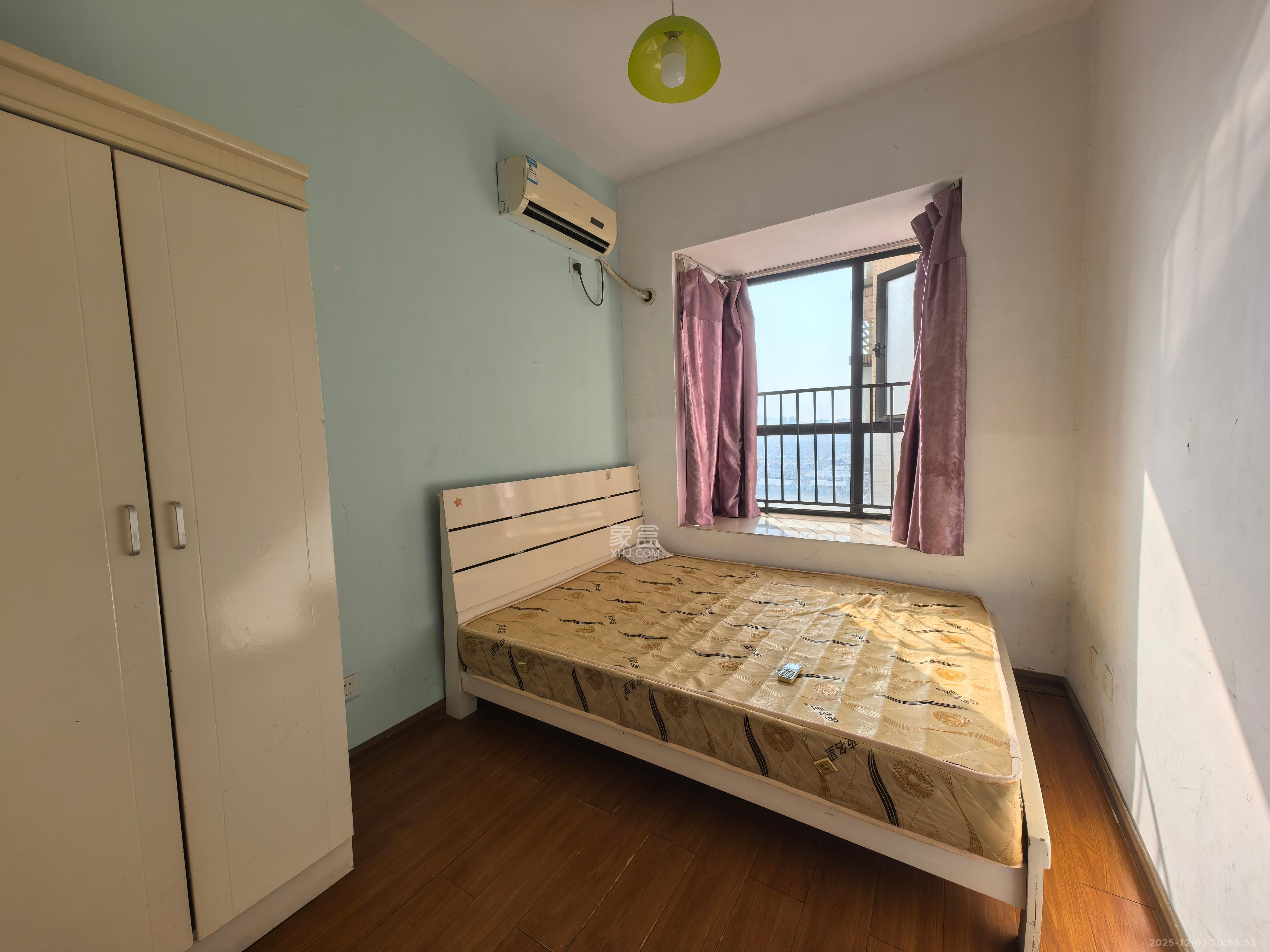 莱茵城  1室2厅1卫    1600.0元/月室内图