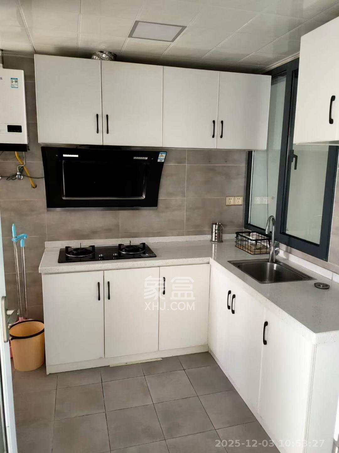 欧亚达国际广场 2室2厅1卫 2400.0元/月 欧亚达国际广场 2室2厅1卫 2400.0元/月室内图