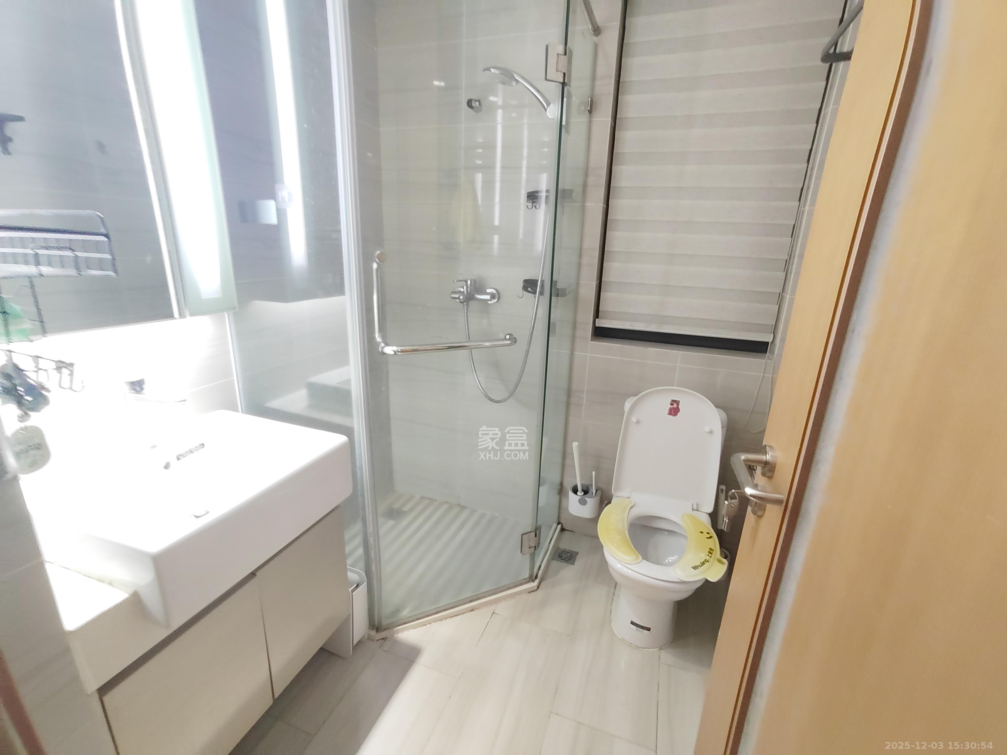 阳光100一期、四五期 3室2厅1卫 2800.0元/月 阳光100一期、四五期 3室2厅1卫 2800.0元/月室内图