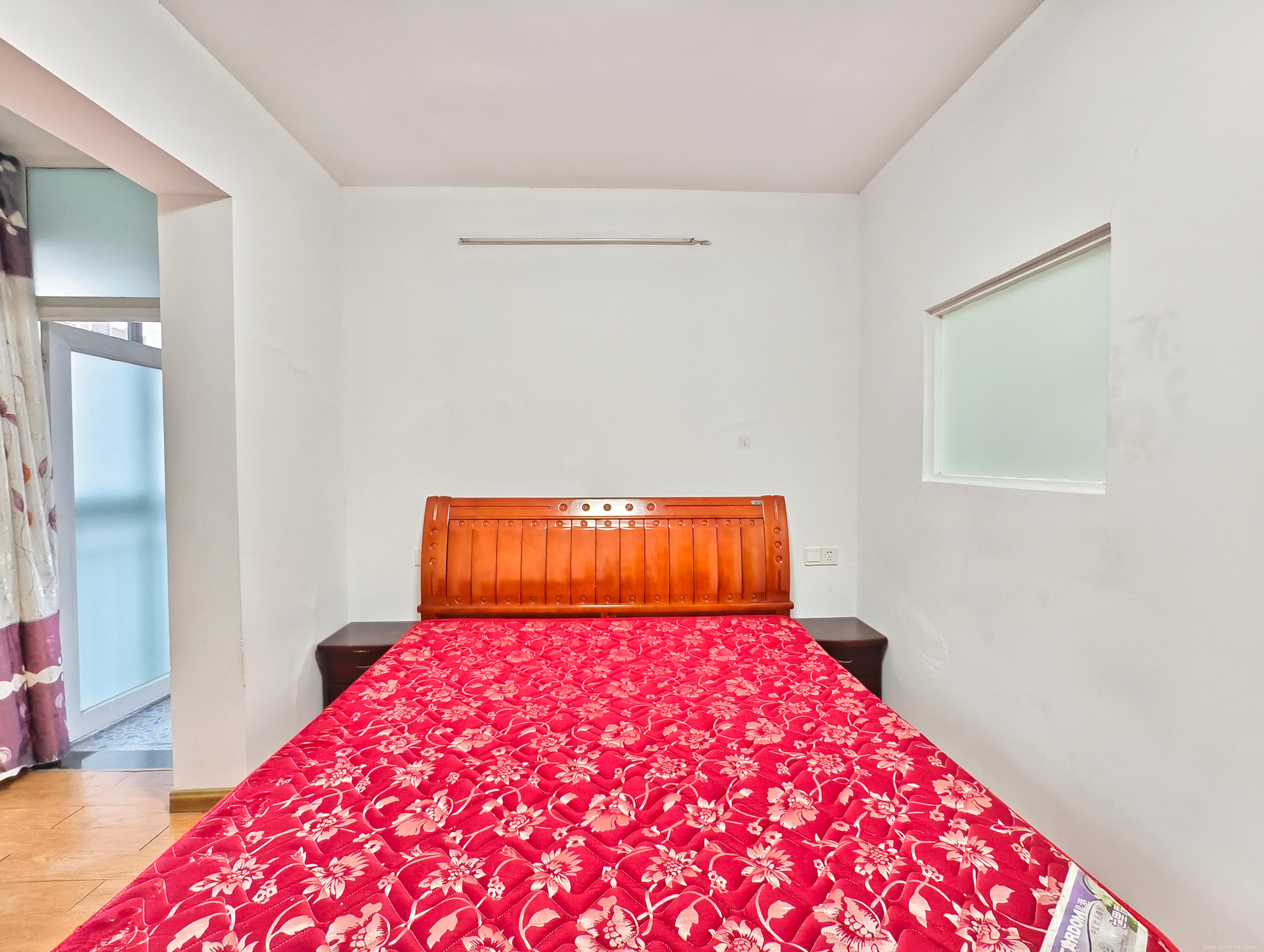 麓江春  2室1厅1卫    1700.0元/月室内图