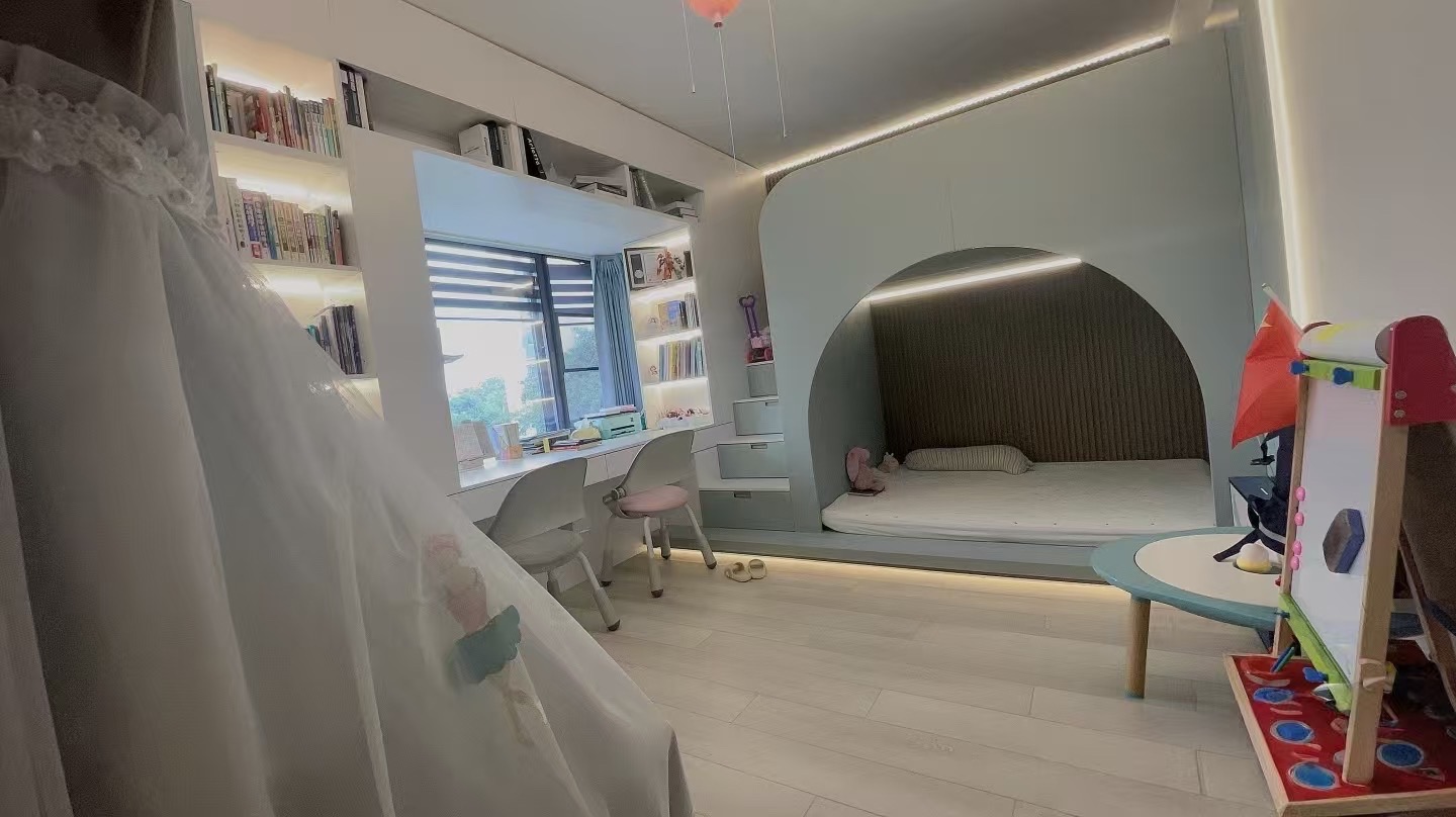 华润中心二期东悦府  3室2厅2卫    9000.0元/月室内图