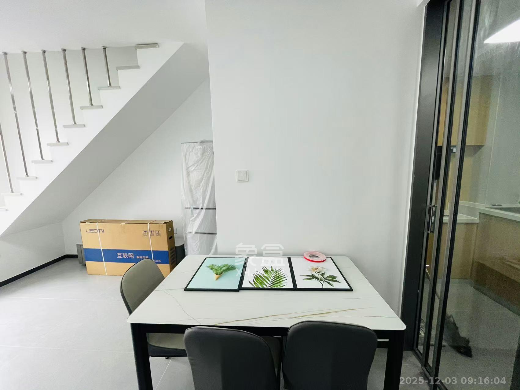 君悦新天地  2室2厅2卫    2500.0元/月室内图