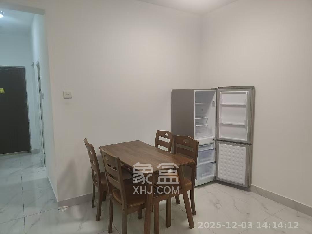 保利花园 2室2厅1卫 2300.0元/月 保利花园 2室2厅1卫 2300.0元/月室内图