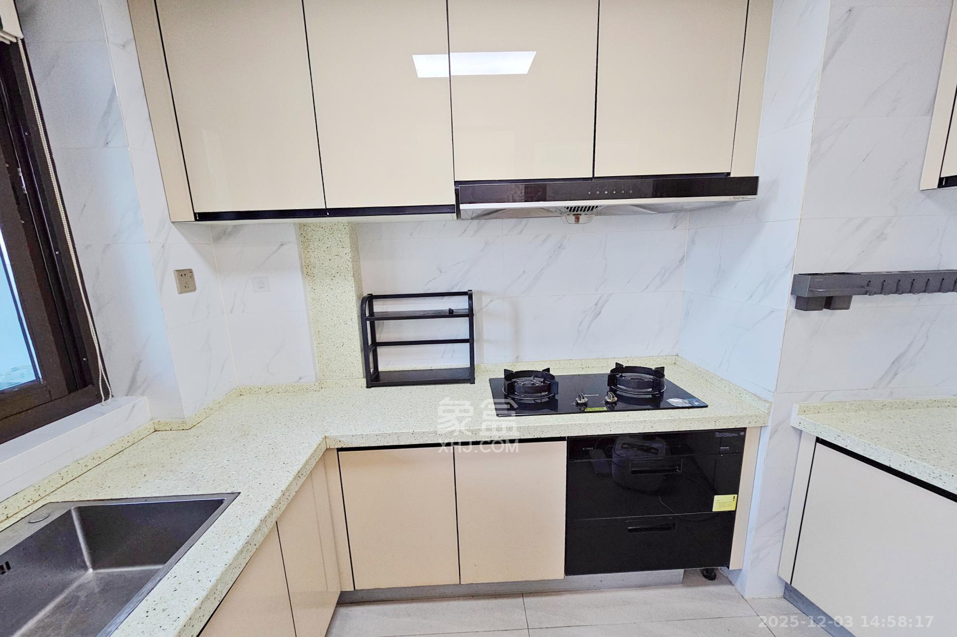 明昇壹城(明昇时代广场)二期 3室2厅2卫 150.0万 明昇壹城(明昇时代广场)二期 3室2厅2卫 150.0万其他