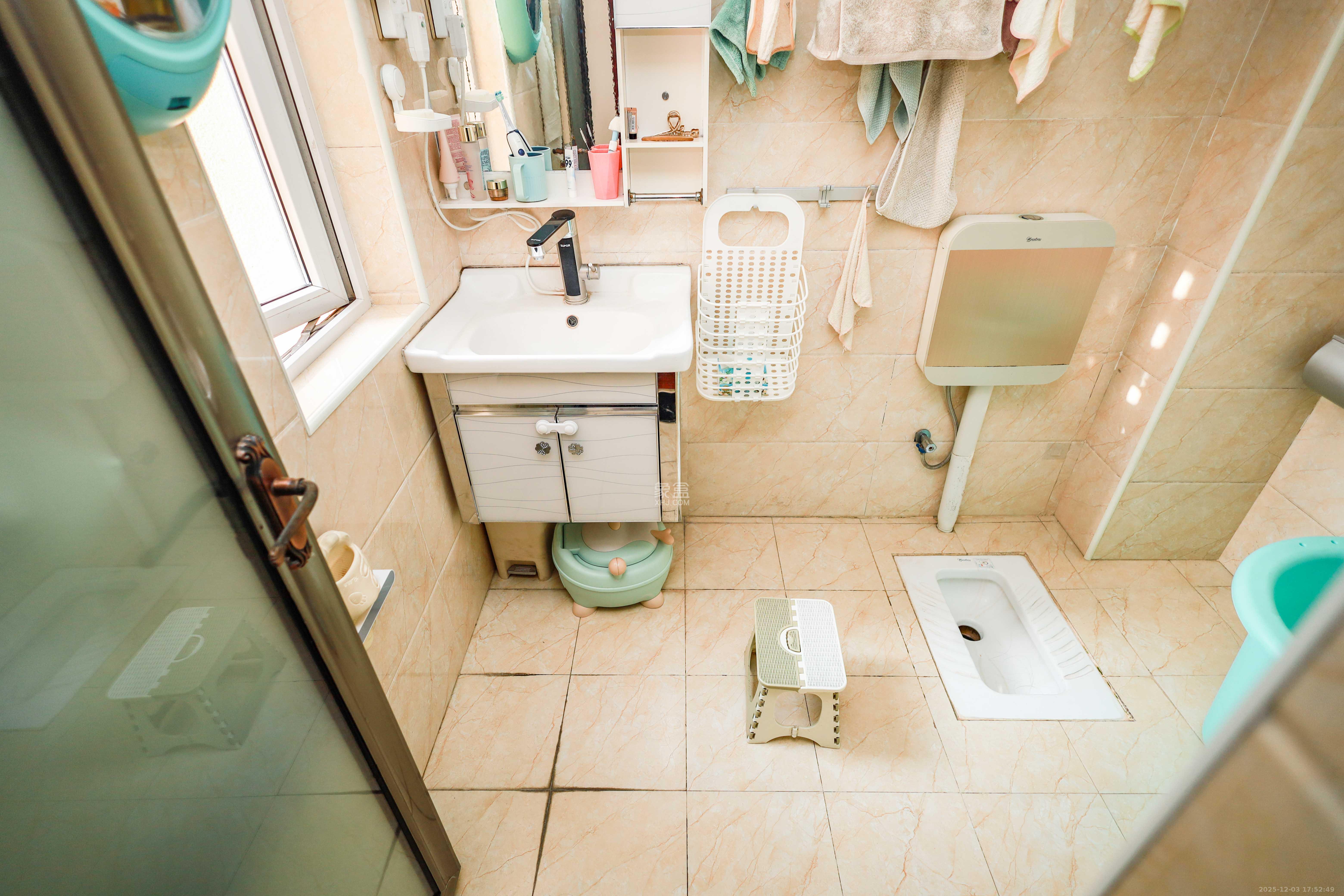 天麓尚层 3室2厅2卫 78.0万 天麓尚层 3室2厅2卫 78.0万卫生间