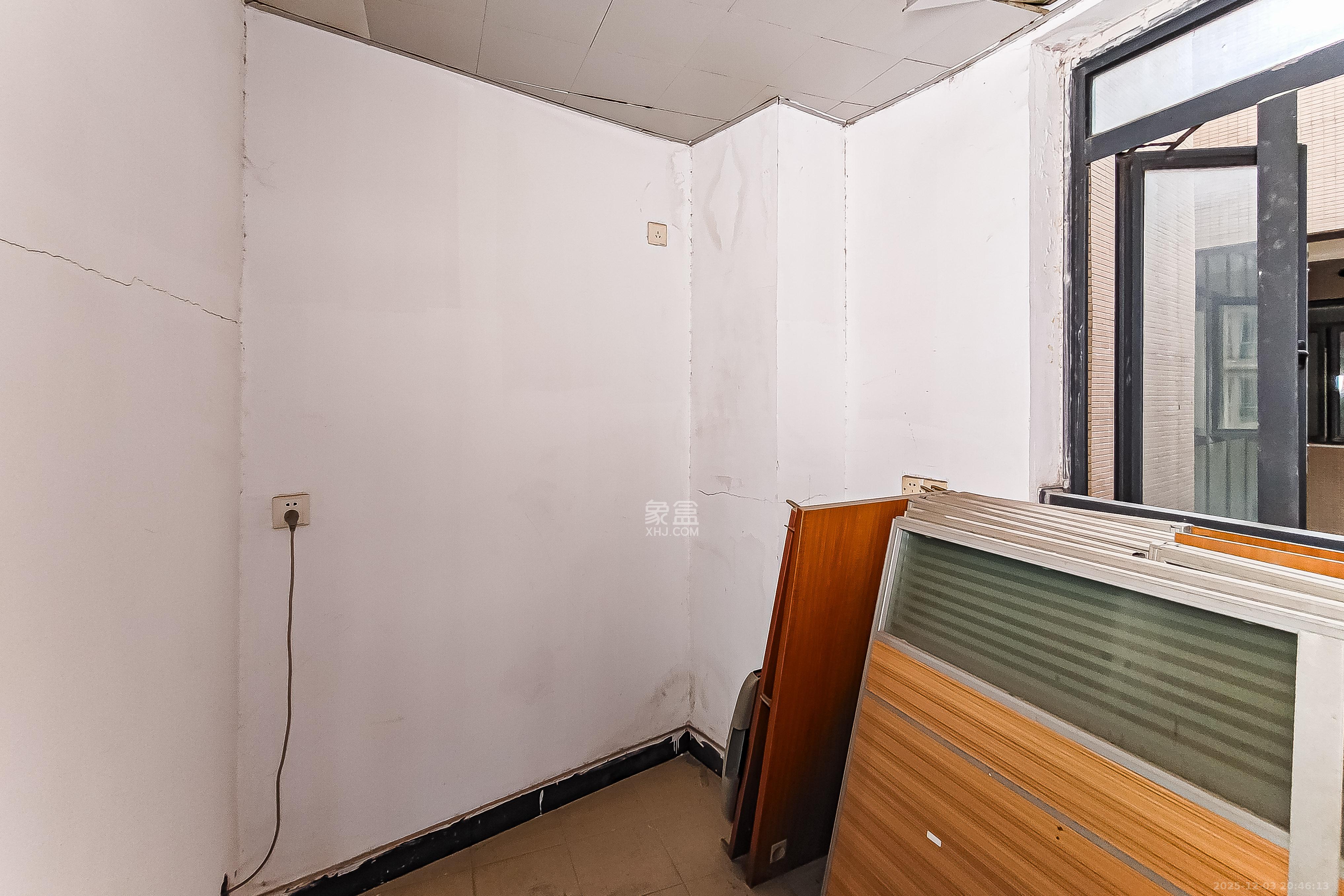 建发汇金国际  2室2厅1卫    96.8万厨房