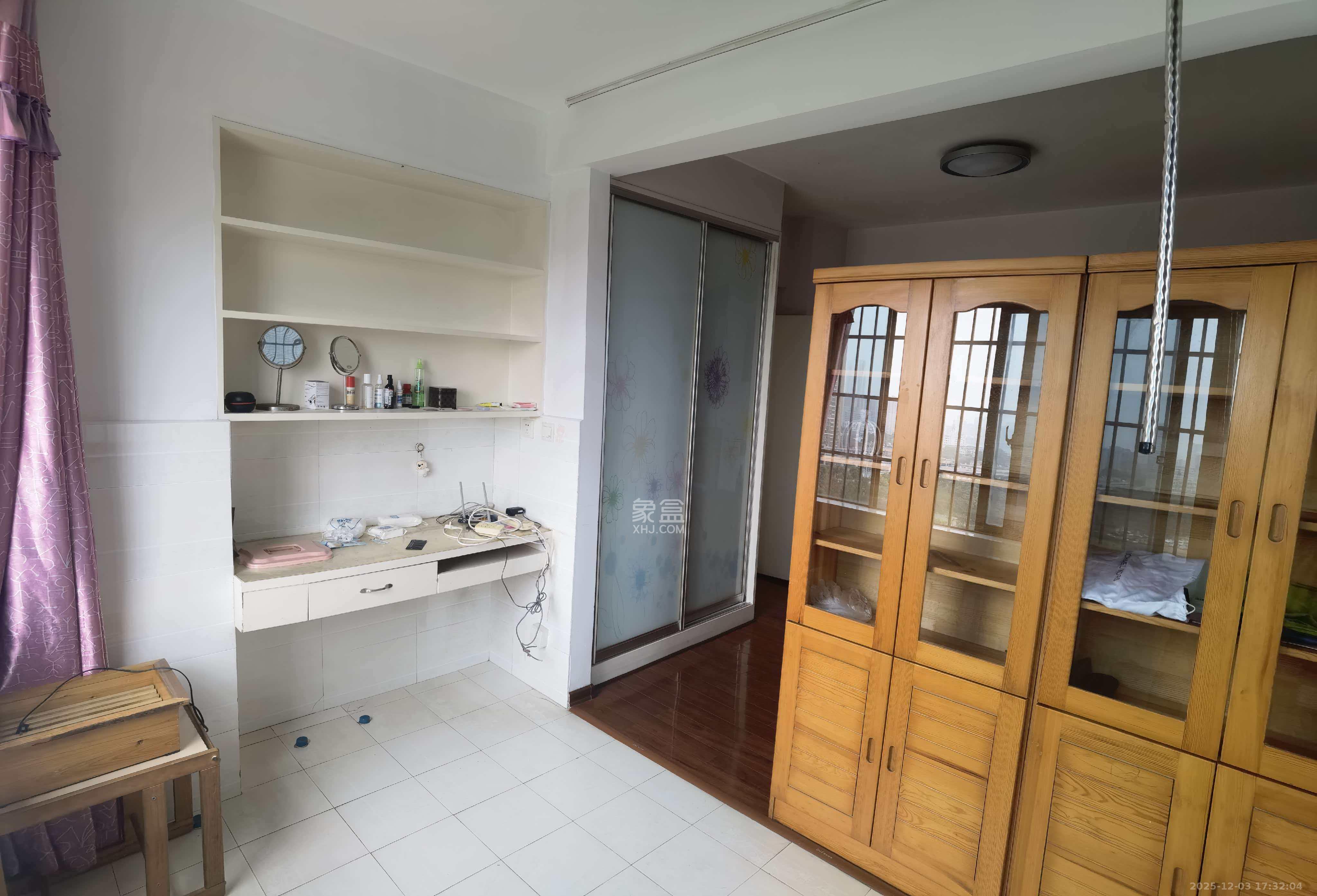 香颂国际 2室2厅1卫 1800.0元/月 香颂国际 2室2厅1卫 1800.0元/月室内图