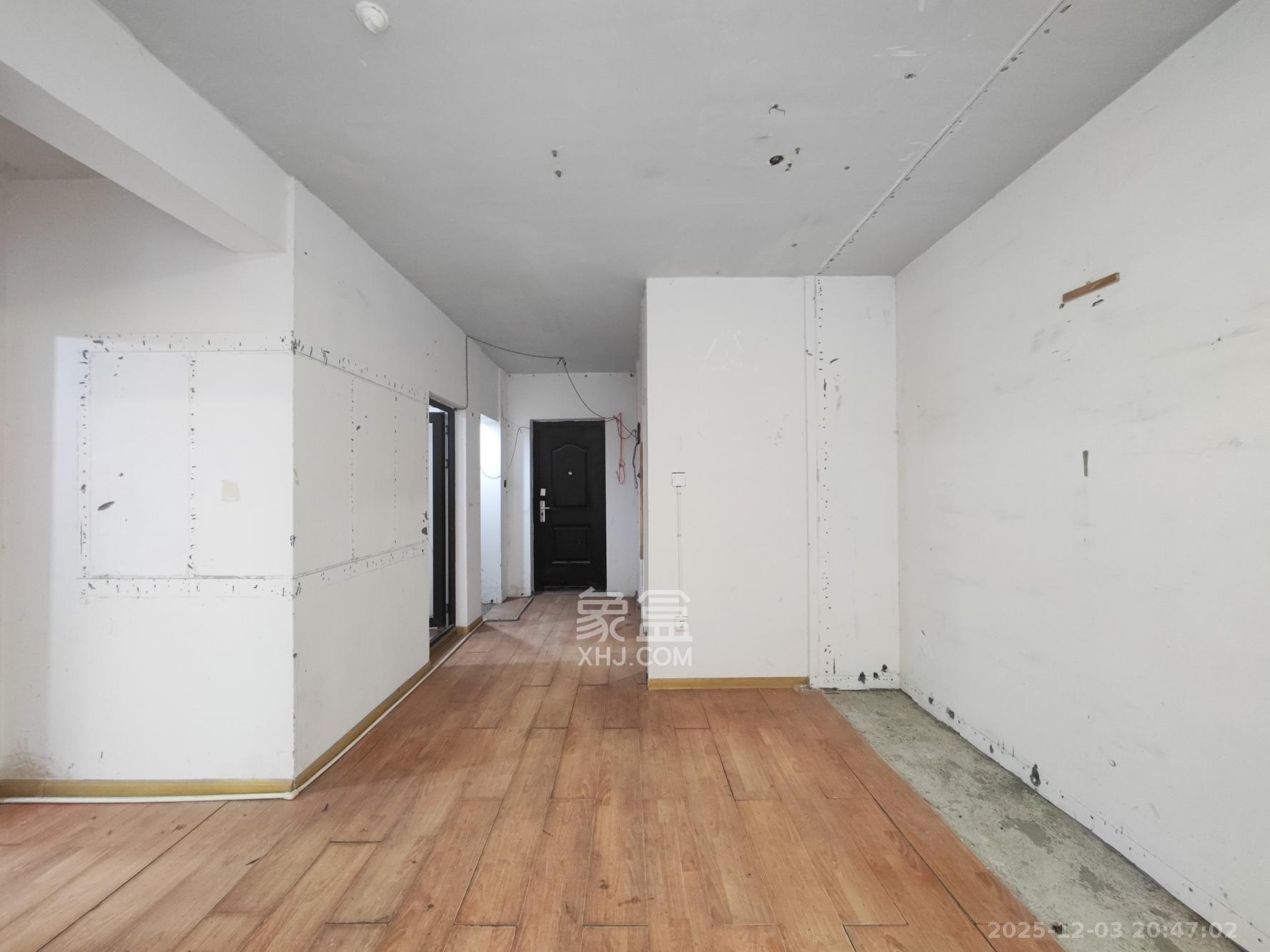 卓越蔚蓝城邦 3室2厅1卫 68.0万 卓越蔚蓝城邦 3室2厅1卫 68.0万其他