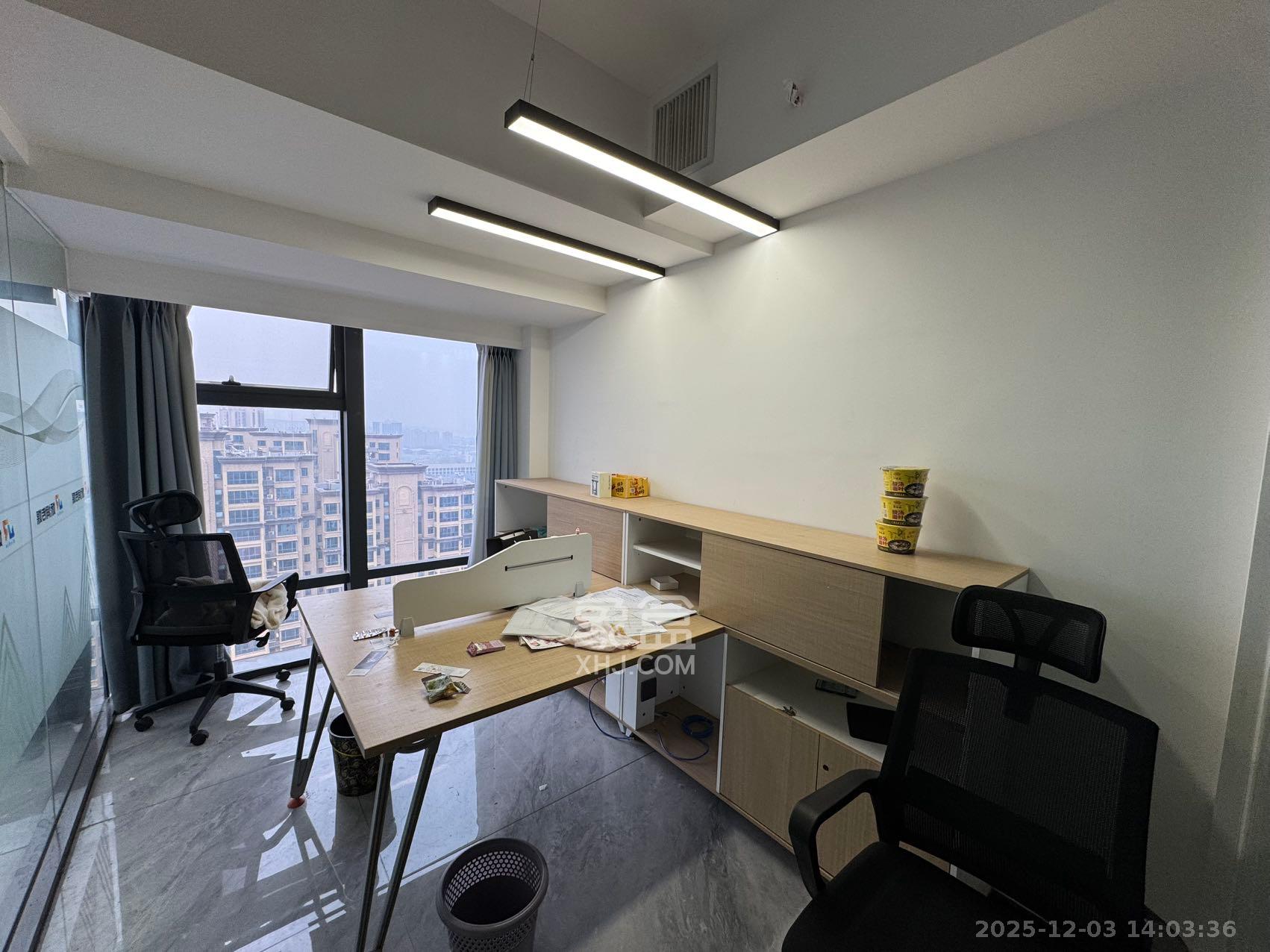 裕天国际商汇中心 8室2厅3卫 10000.0元/月 裕天国际商汇中心 8室2厅3卫 10000.0元/月室内图