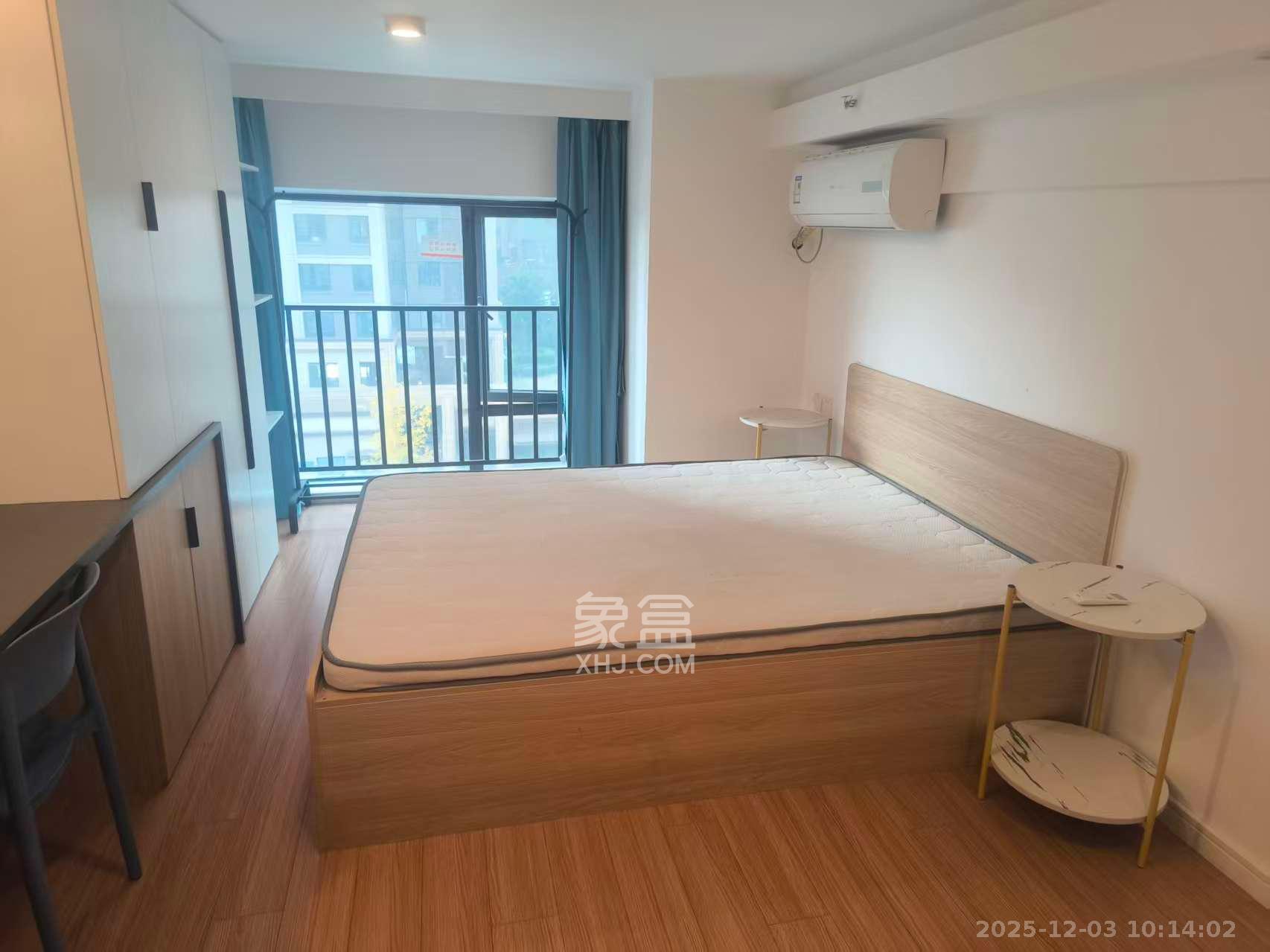 卓越江岸 2室2厅2卫 2400.0元/月 卓越江岸 2室2厅2卫 2400.0元/月室内图