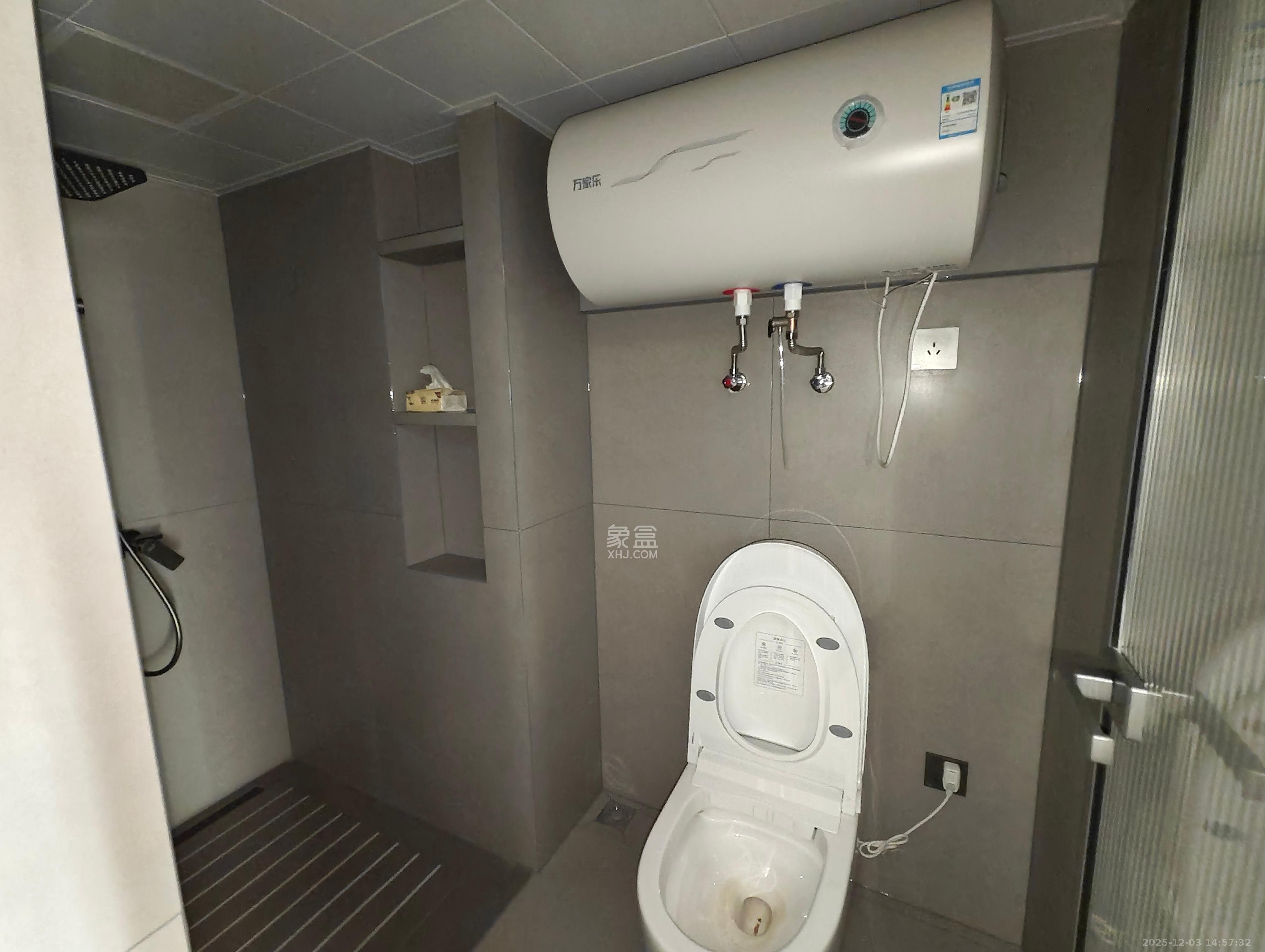 卓越江岸 1室0厅0卫 3800.0元/月 卓越江岸 1室0厅0卫 3800.0元/月室内图