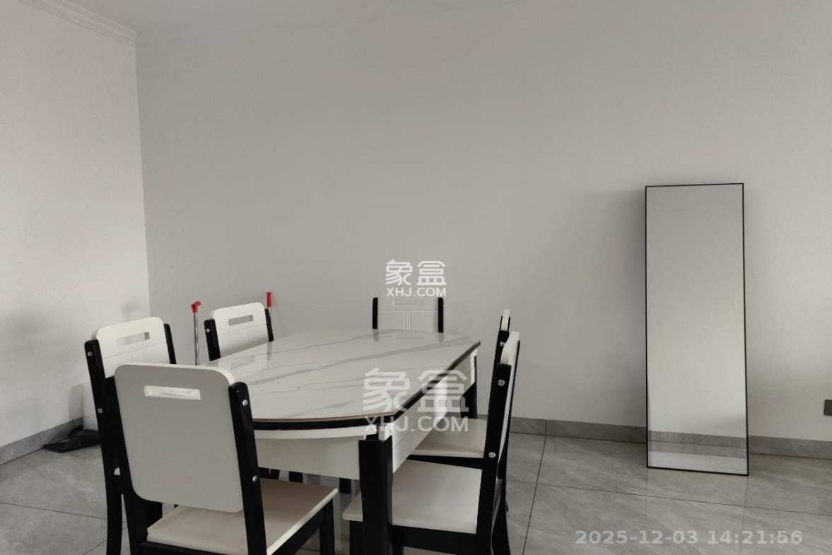 深业睿城 3室2厅2卫 2500.0元/月 深业睿城 3室2厅2卫 2500.0元/月室内图