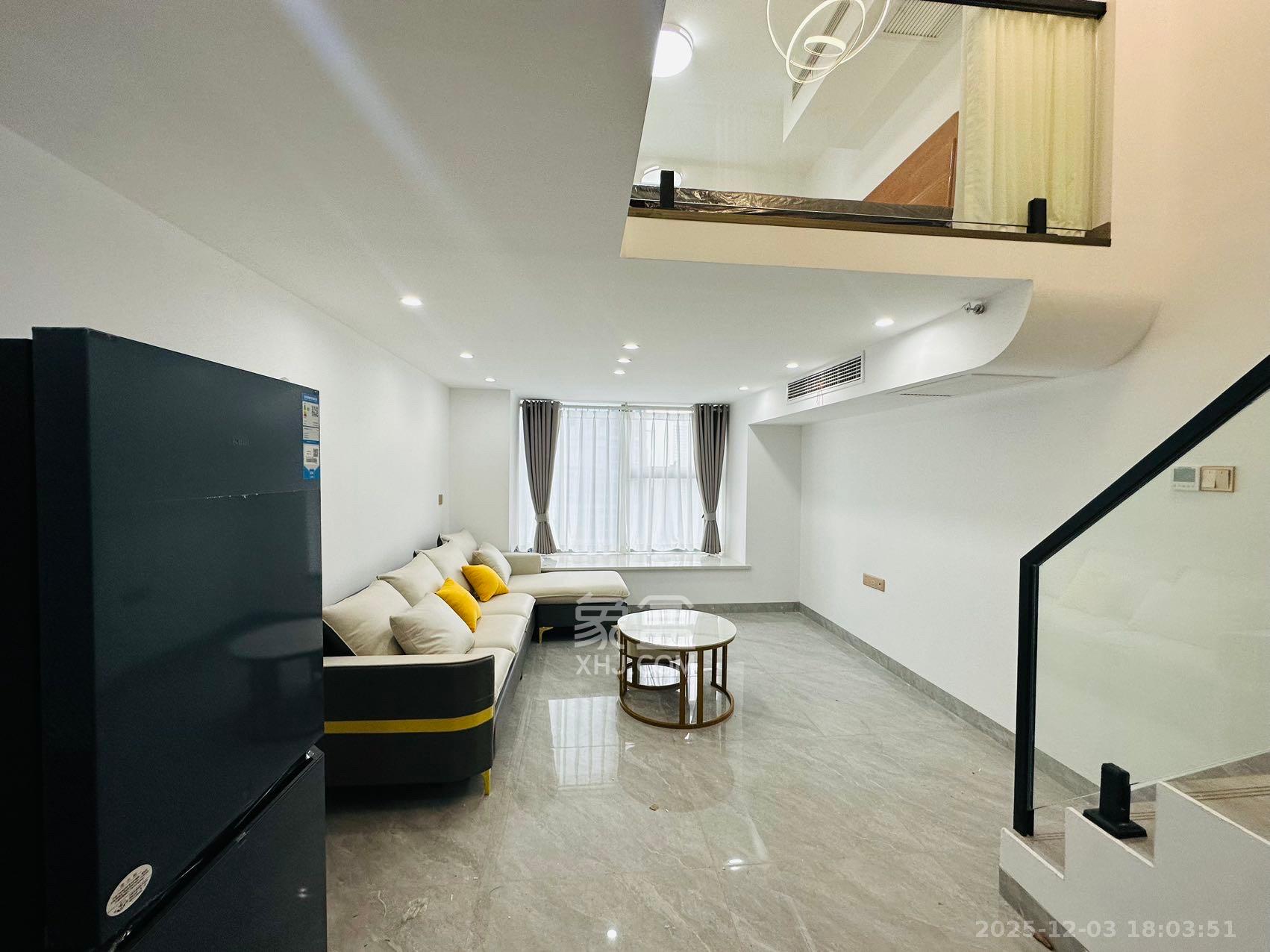 正荣梅溪紫阙台  2室2厅1卫    2200.0元/月室内图