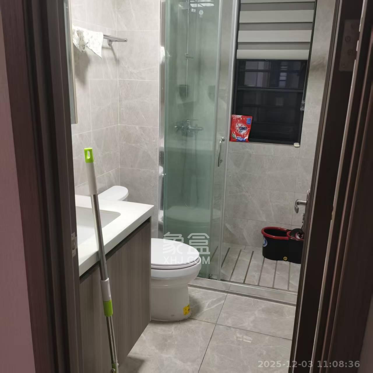 中海阅麓山一期 3室2厅2卫 3200.0元/月 中海阅麓山一期 3室2厅2卫 3200.0元/月室内图