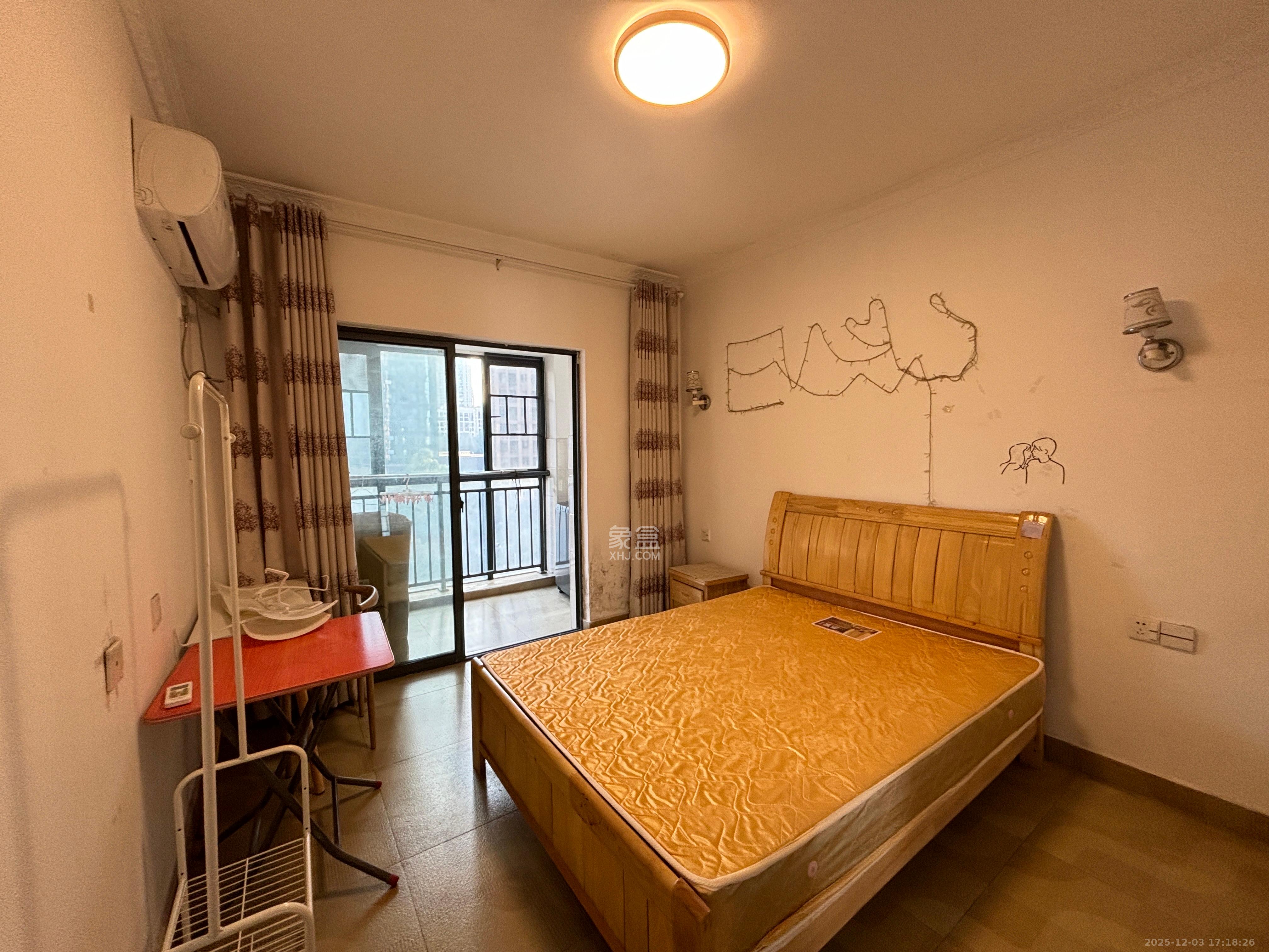 荣盛花语馨苑 1室2厅1卫 2000.0元/月 荣盛花语馨苑 1室2厅1卫 2000.0元/月室内图