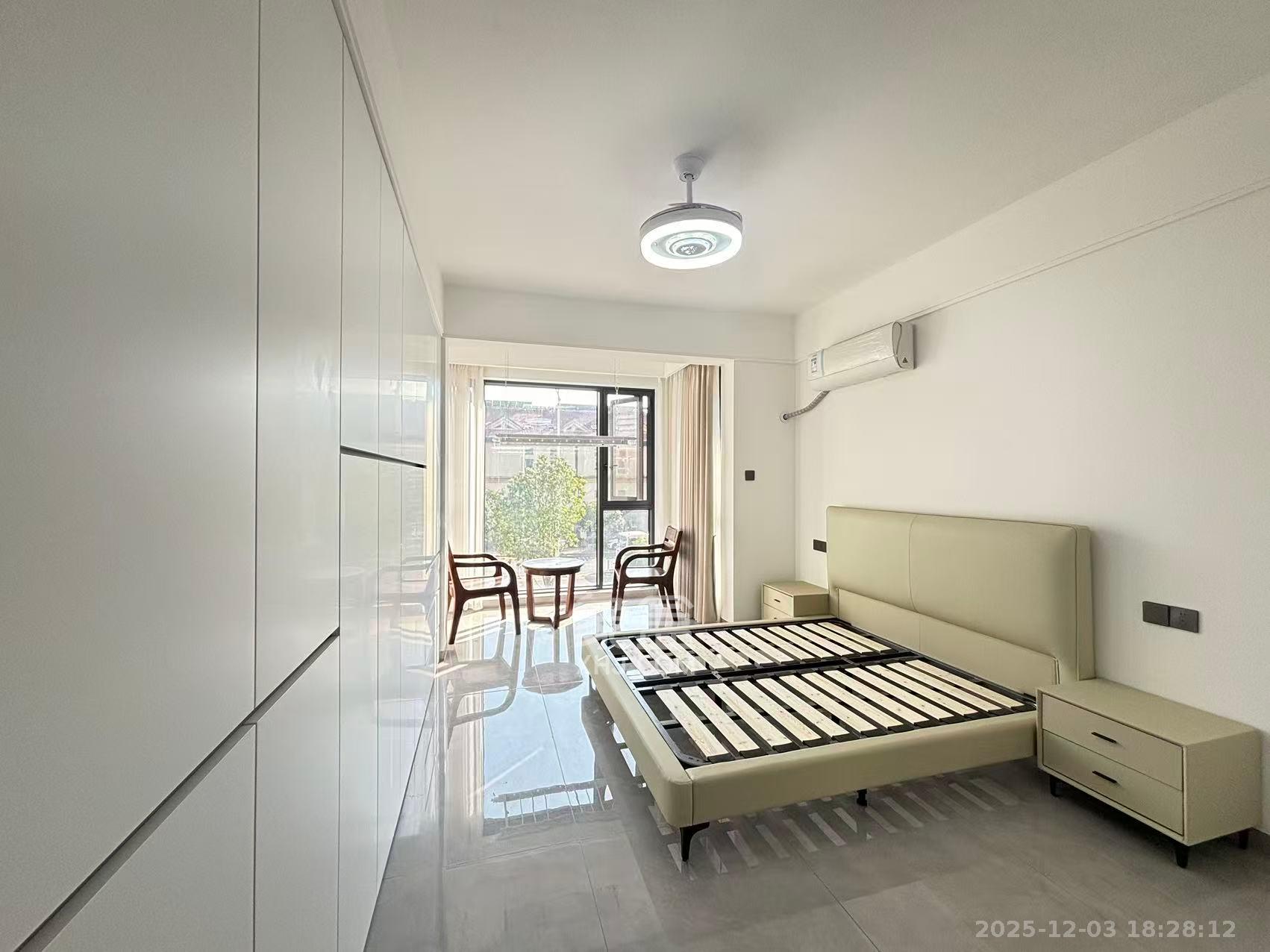 先锋新宇 3室2厅2卫 2300.0元/月 先锋新宇 3室2厅2卫 2300.0元/月室内图