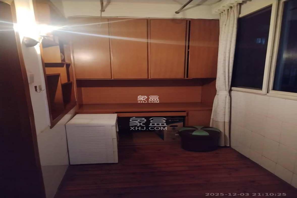 南园小区 2室2厅1卫 1500.0元/月 南园小区 2室2厅1卫 1500.0元/月室内图