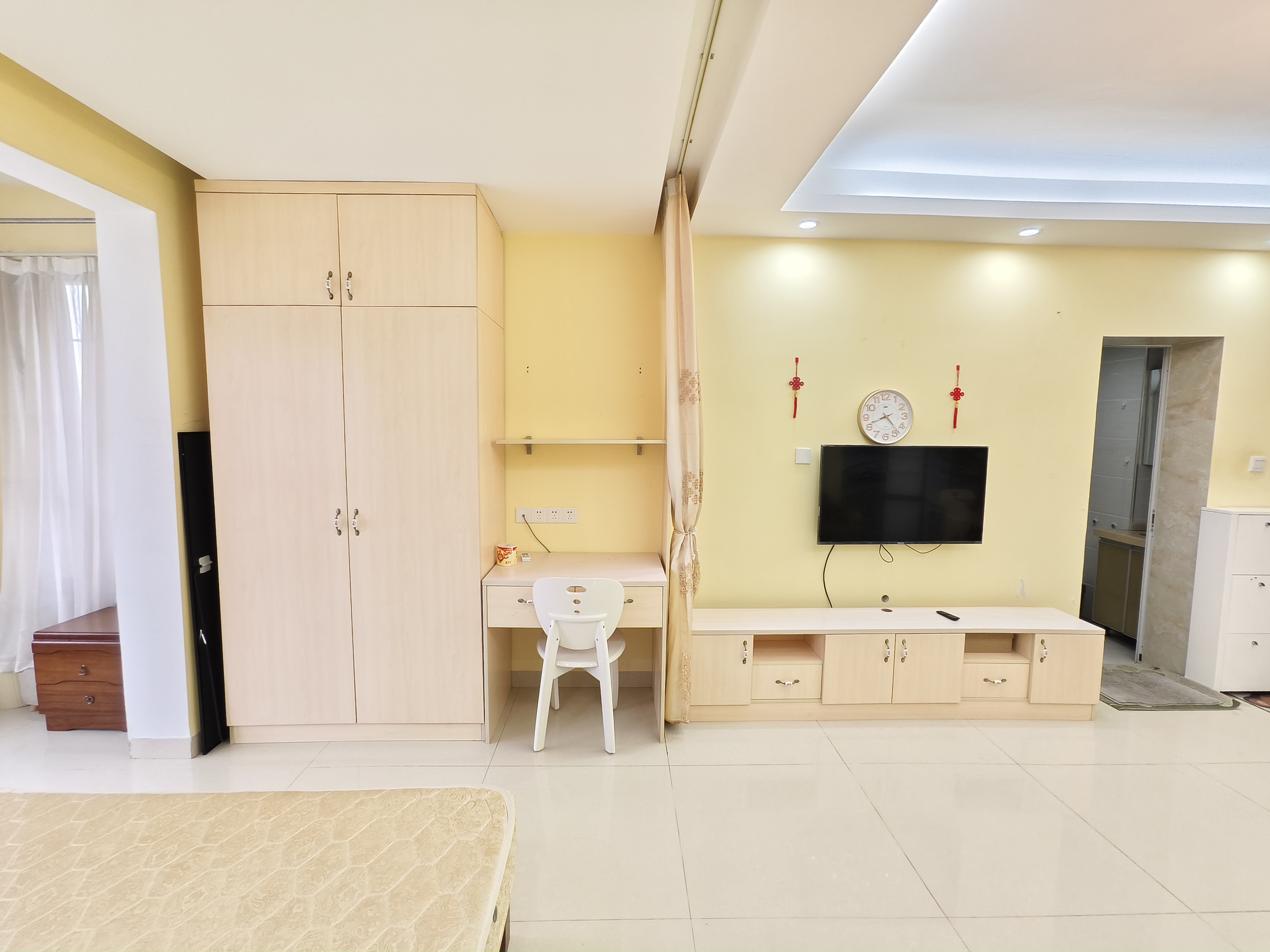 海阔天空-国瑞城二期（雅仕苑）  1室0厅1卫    2200.0元/月室内图