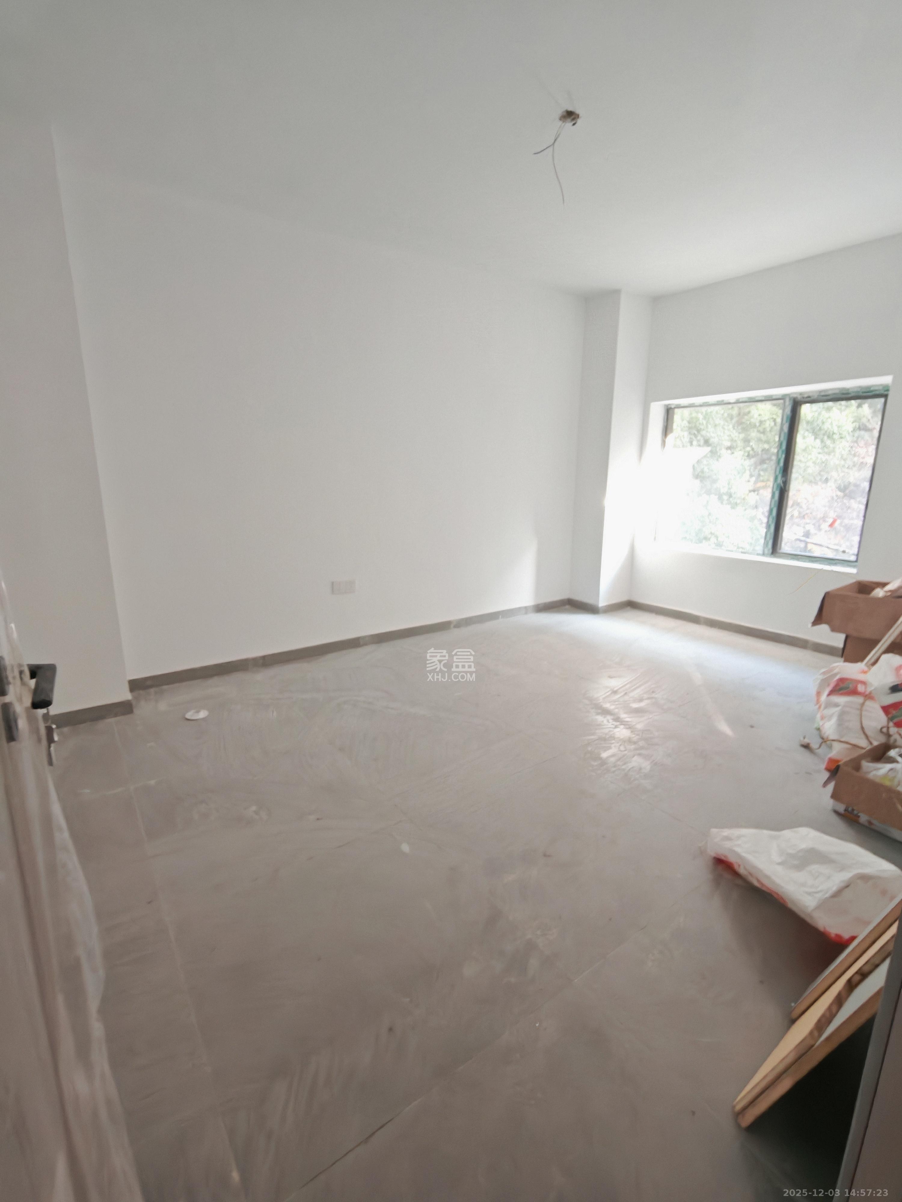 绿地公馆（绿地名邸）   278.26㎡      7000.0元/月室内图