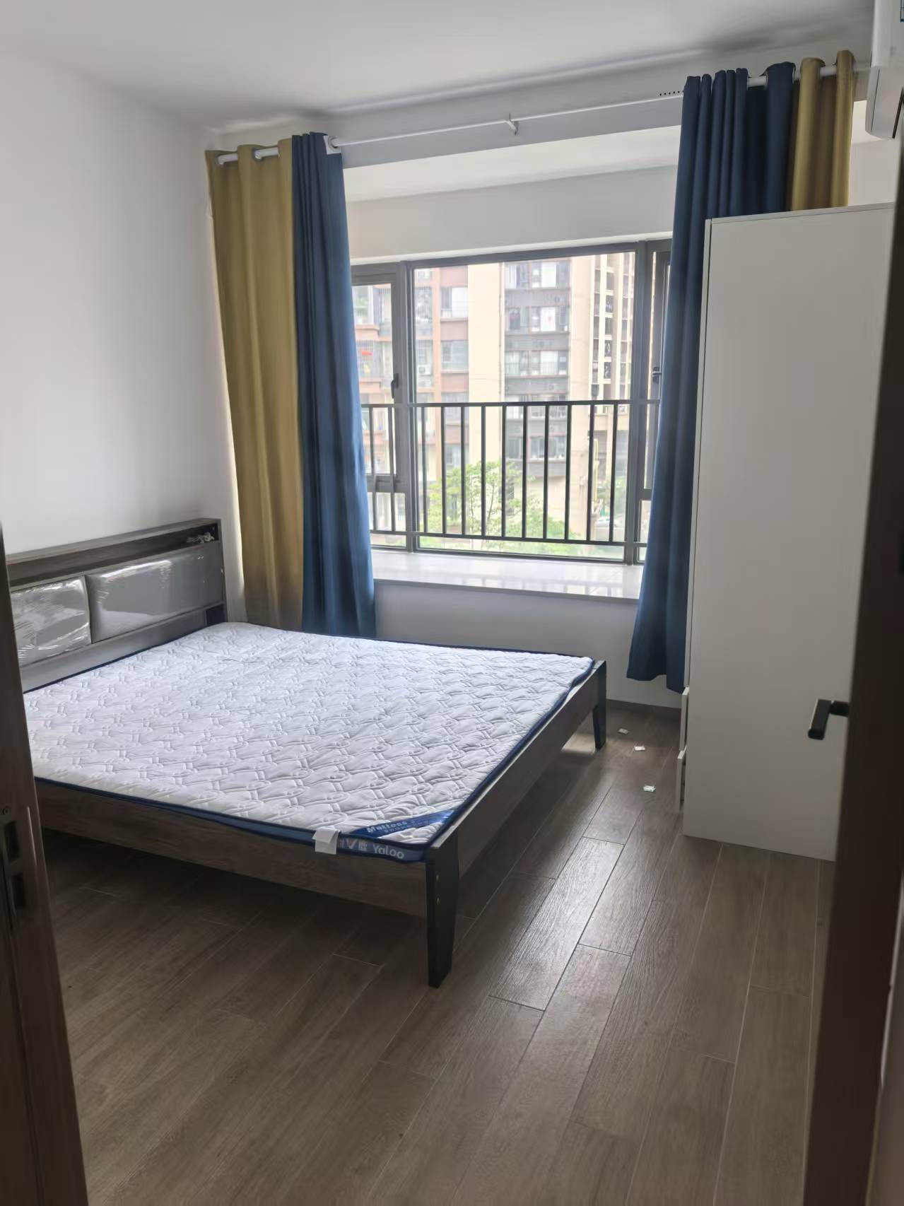 滨海丽景 3室2厅2卫 4500.0元/月 滨海丽景 3室2厅2卫 4500.0元/月室内图