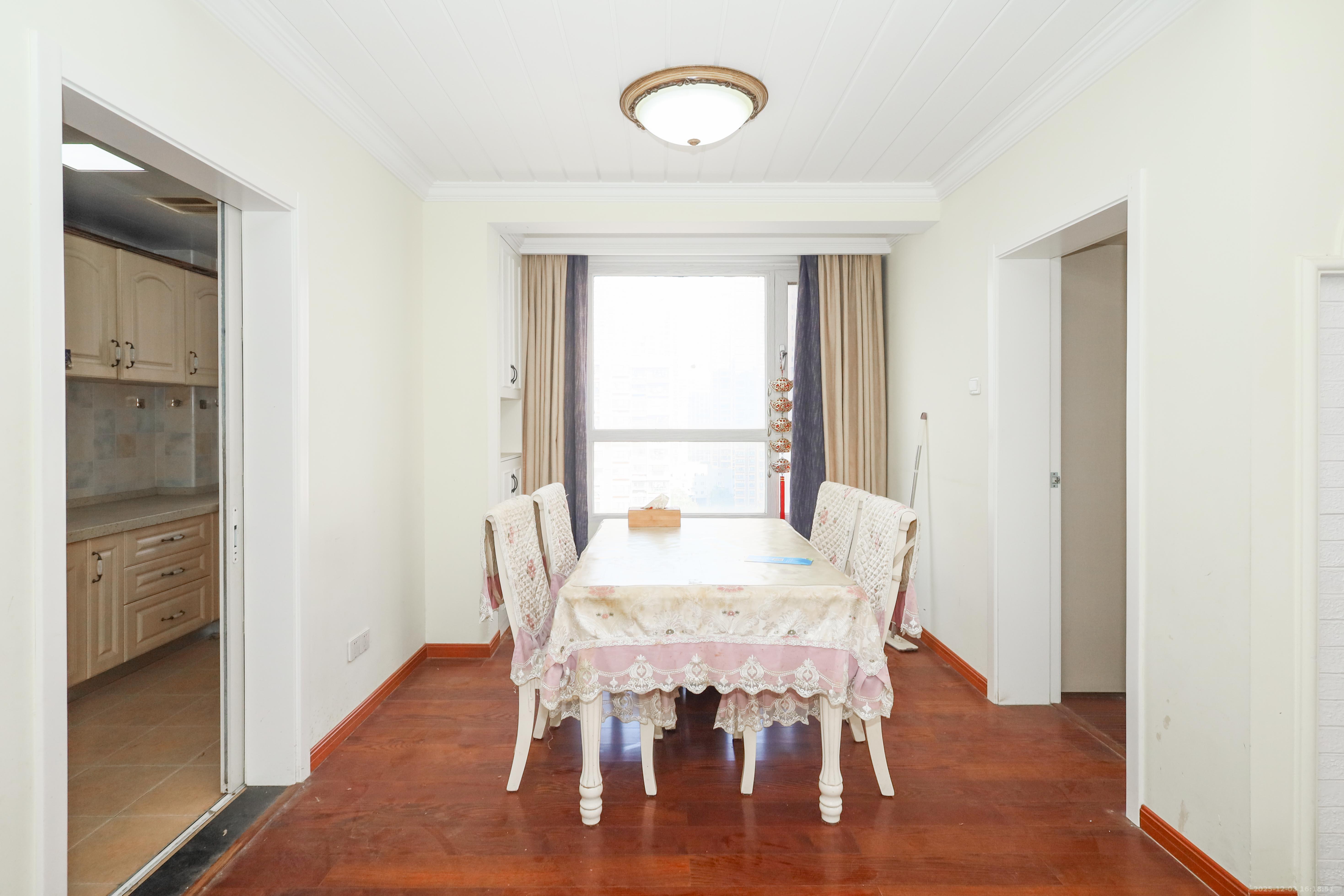 中国铁建梅溪青秀一期  4室2厅1卫    3000.0元/月室内图