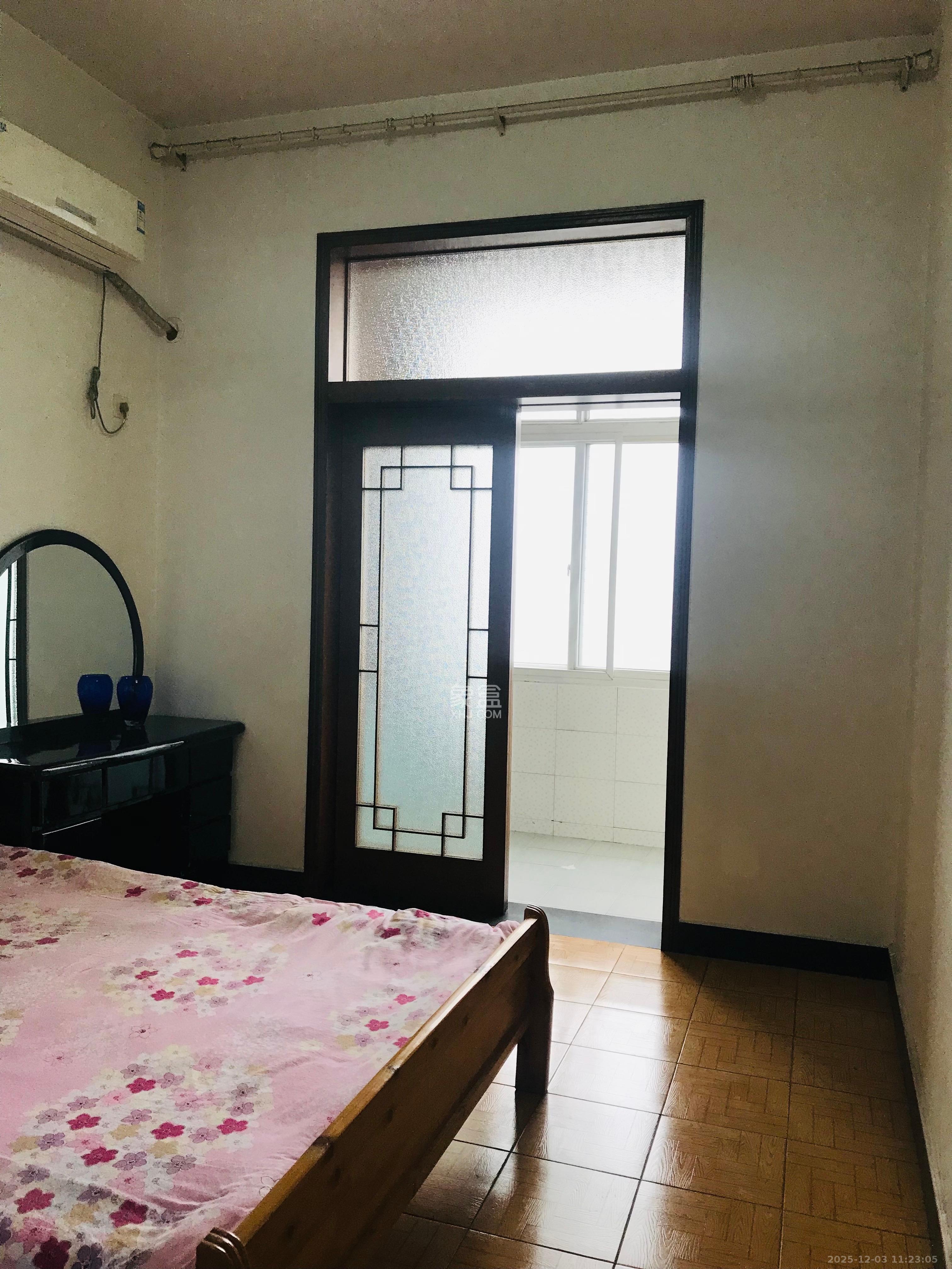 晓园宿舍(晓园路湘运小区) 2室2厅1卫 1600.0元/月 晓园宿舍(晓园路湘运小区) 2室2厅1卫 1600.0元/月室内图