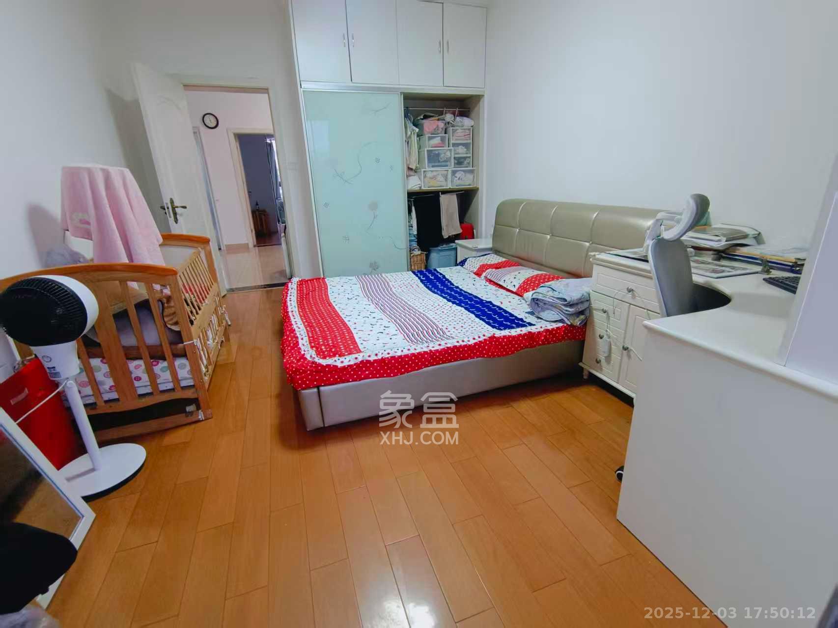 阳光100二期 3室2厅1卫 2500.0元/月 阳光100二期 3室2厅1卫 2500.0元/月室内图