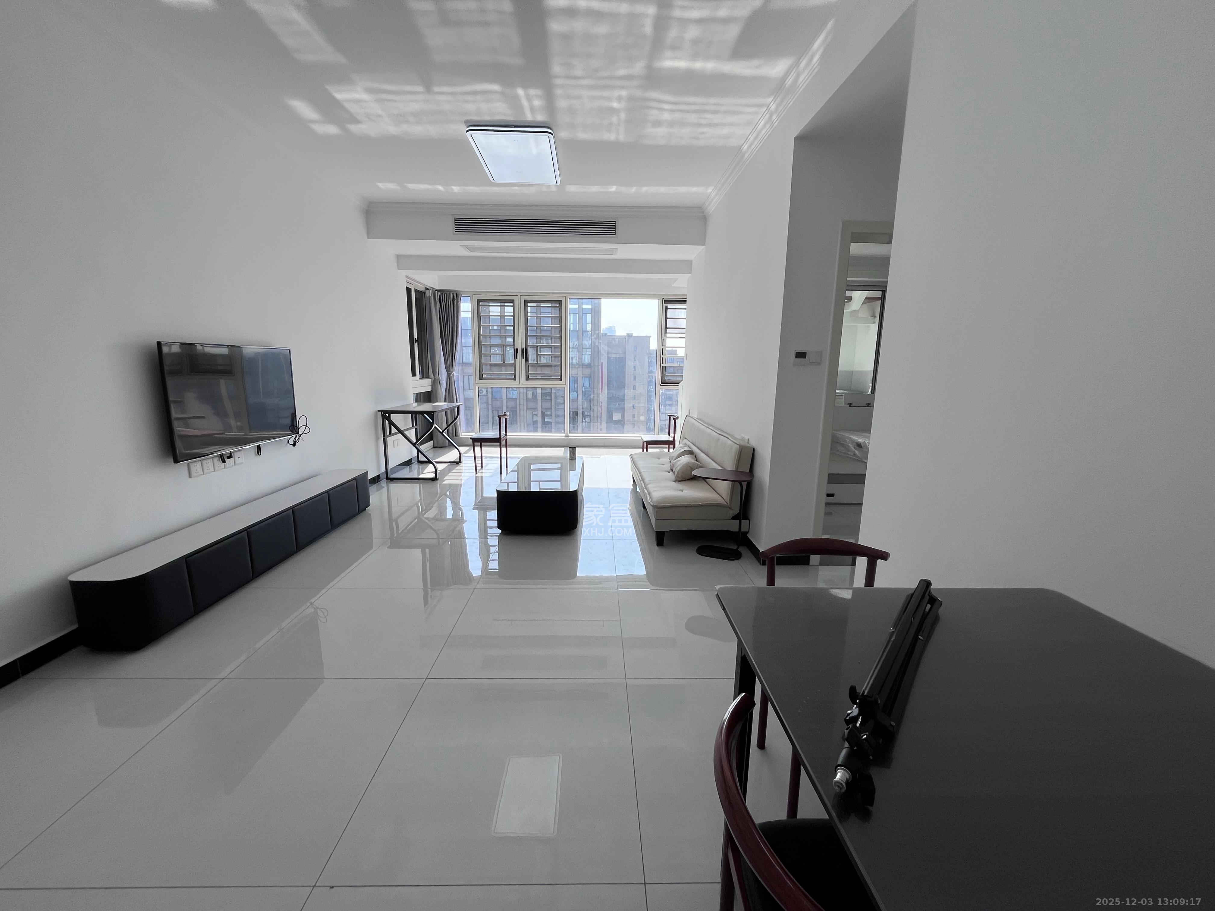 步步高梅溪新天地二期（步步高梅溪嘉苑）  2室1厅1卫    2500.0元/月室内图