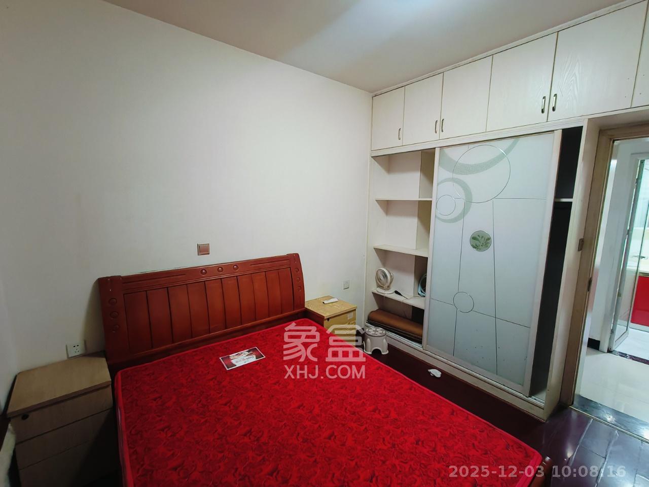 荣盛花语馨苑  2室1厅1卫    1900.0元/月室内图