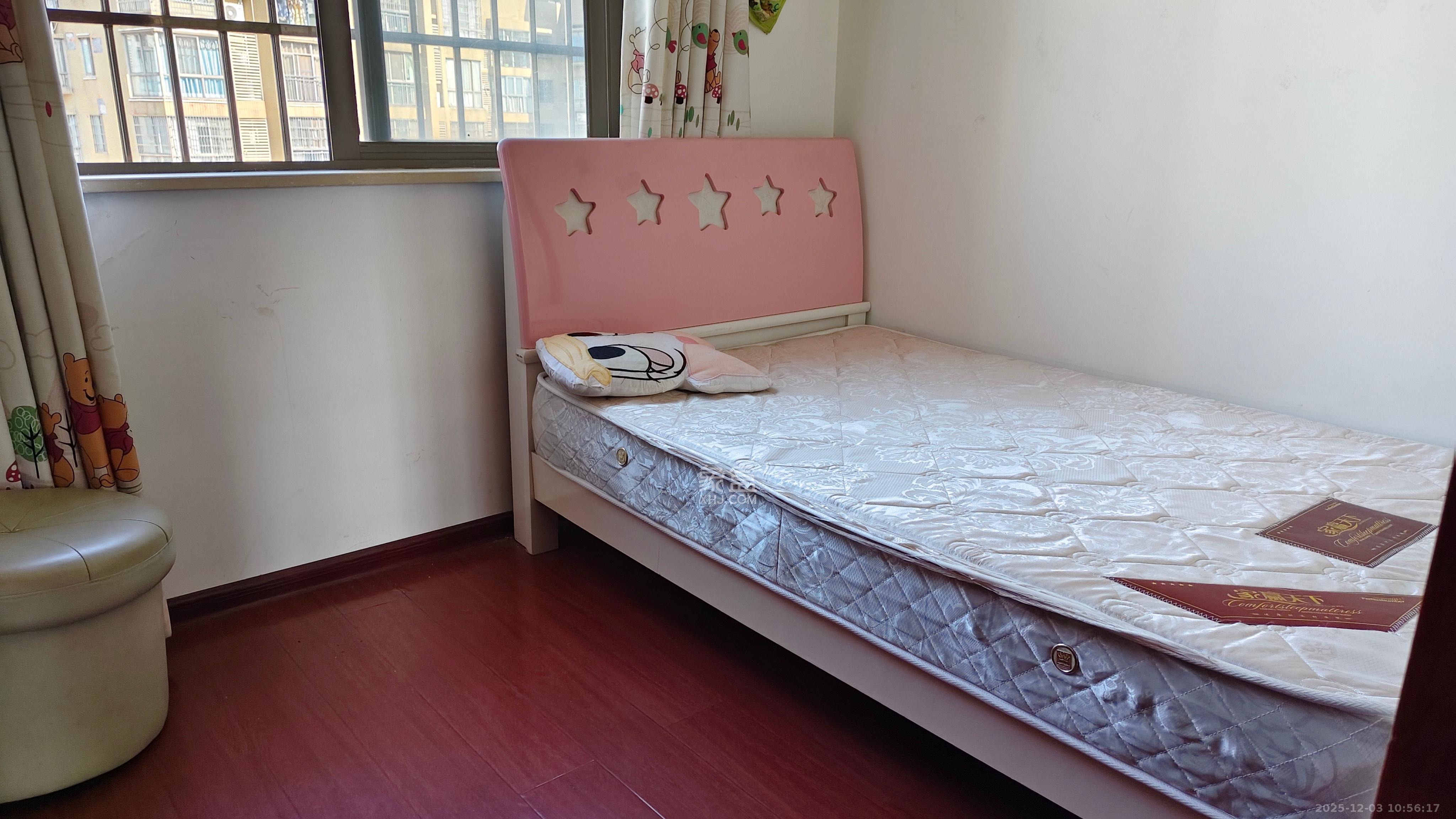 莱茵城  1室2厅1卫    1600.0元/月室内图