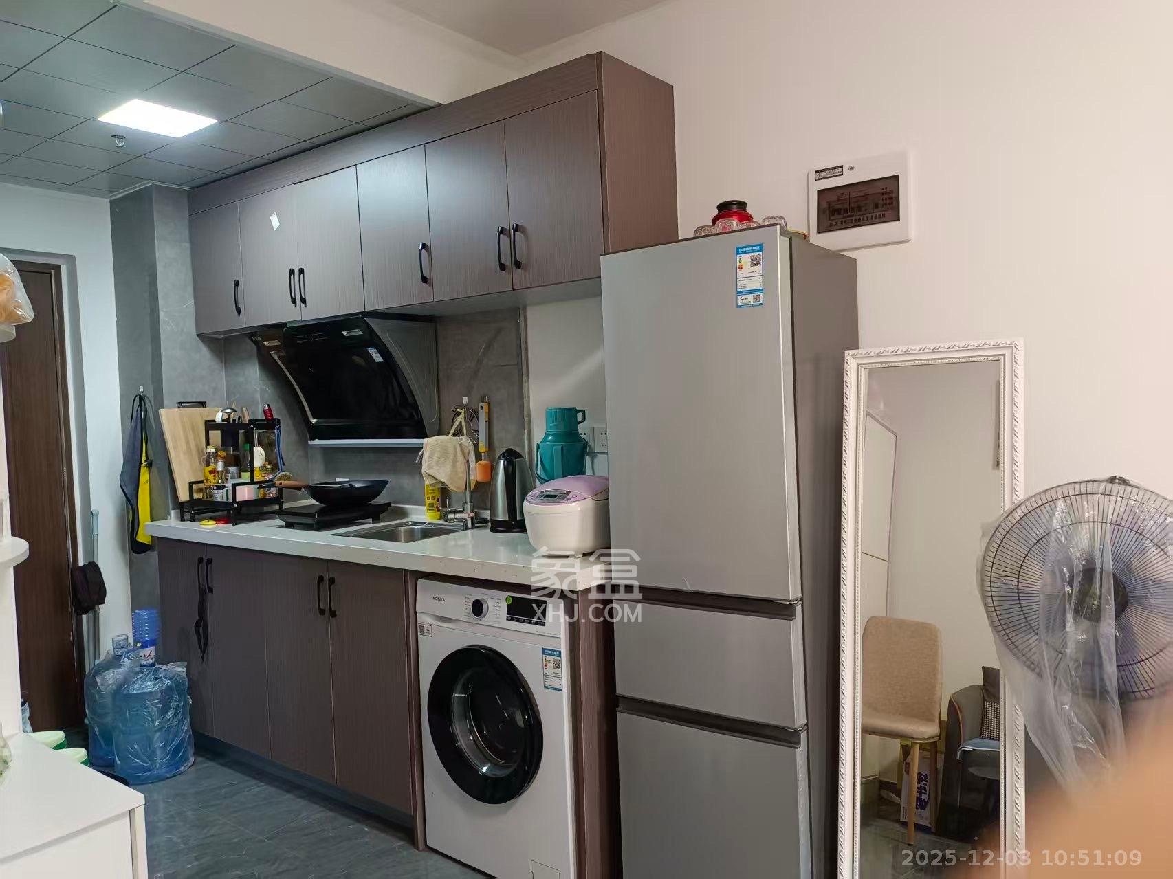 保利香槟国际  1室1厅1卫    950.0元/月室内图