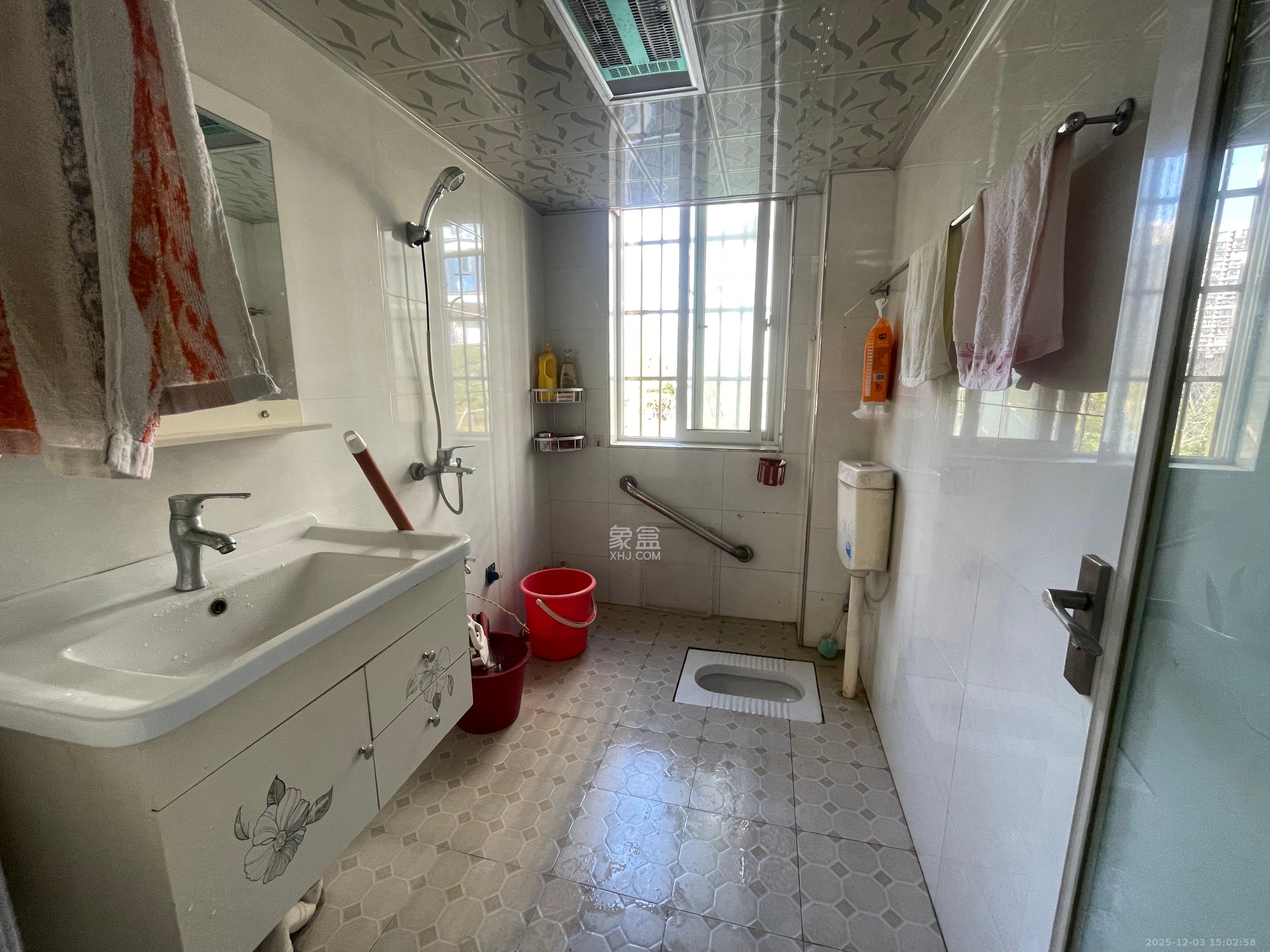 谷山乐园一期 2室2厅1卫 2000.0元/月 谷山乐园一期 2室2厅1卫 2000.0元/月室内图