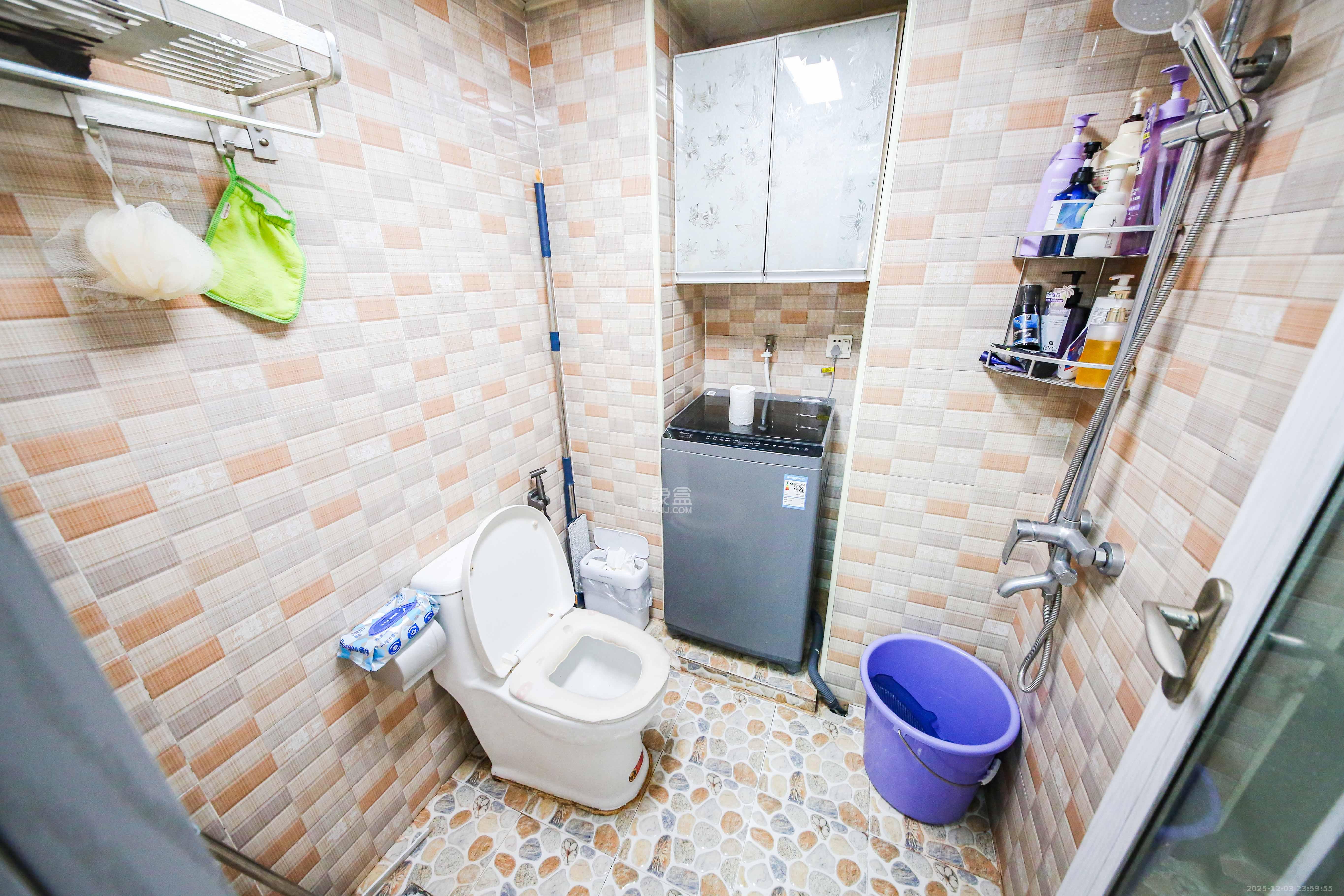 水墨林溪一期  1室1厅1卫    36.0万卫生间