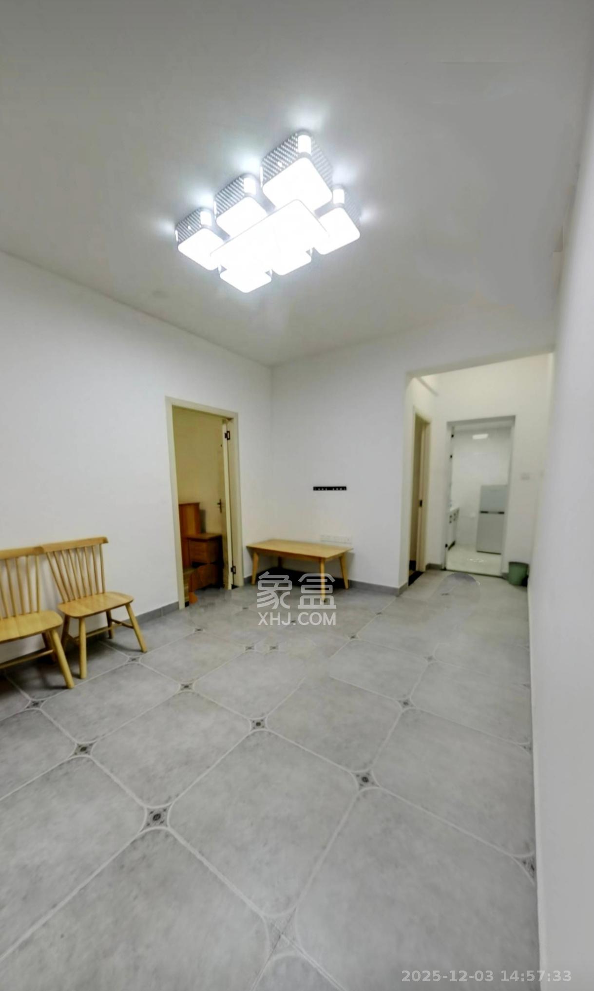 八方小区B区 2室1厅1卫 2500.0元/月 八方小区B区 2室1厅1卫 2500.0元/月室内图