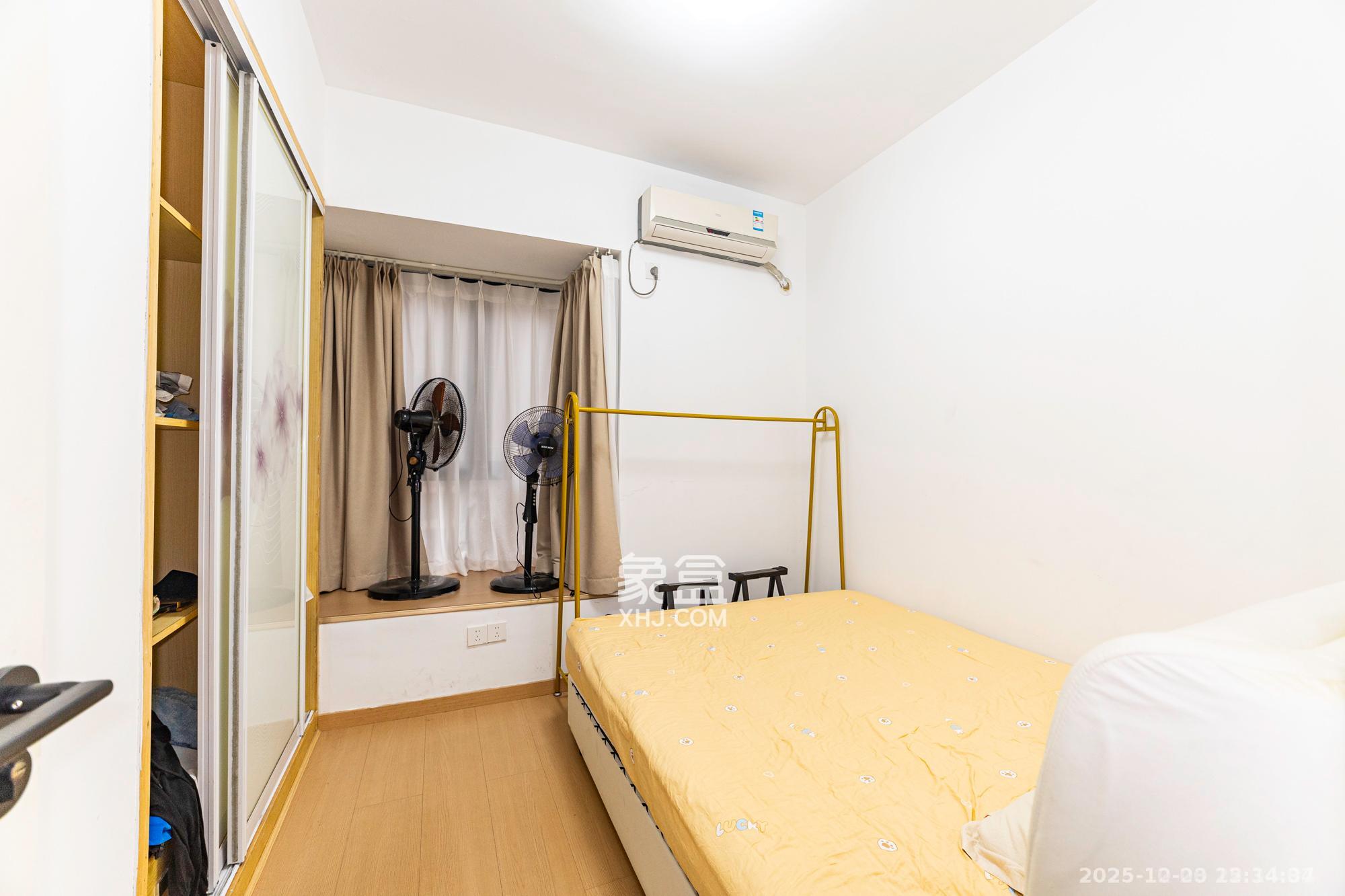 蓝山郡  3室2厅1卫    1900.0元/月室内图