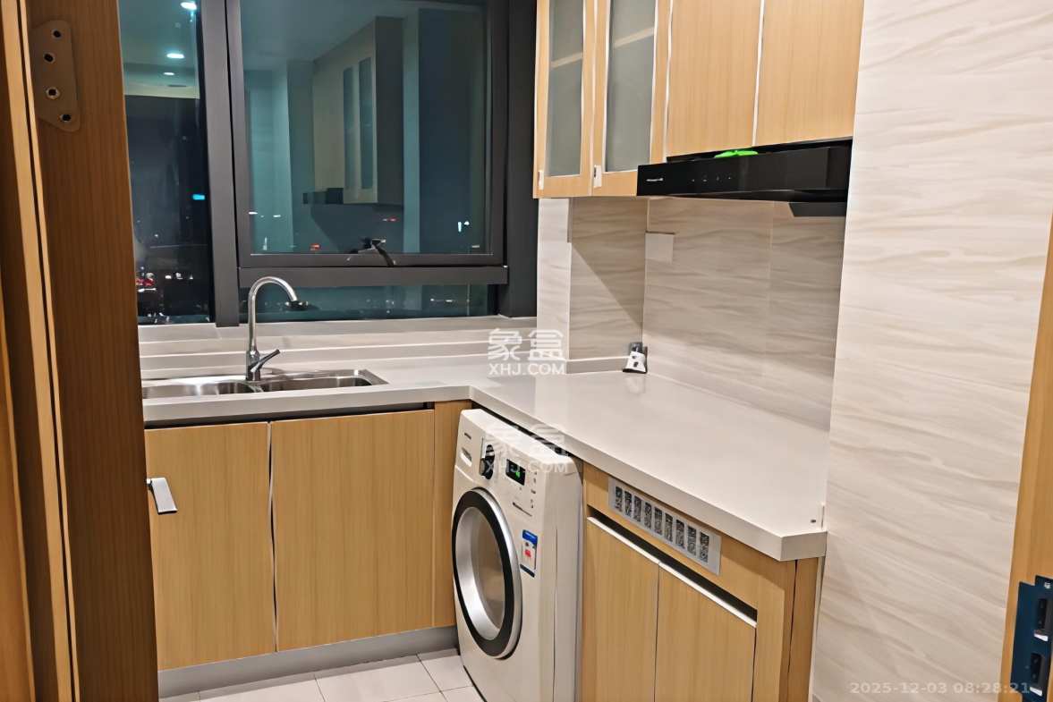 恒大珺悦府 3室2厅1卫 3100.0元/月 恒大珺悦府 3室2厅1卫 3100.0元/月室内图