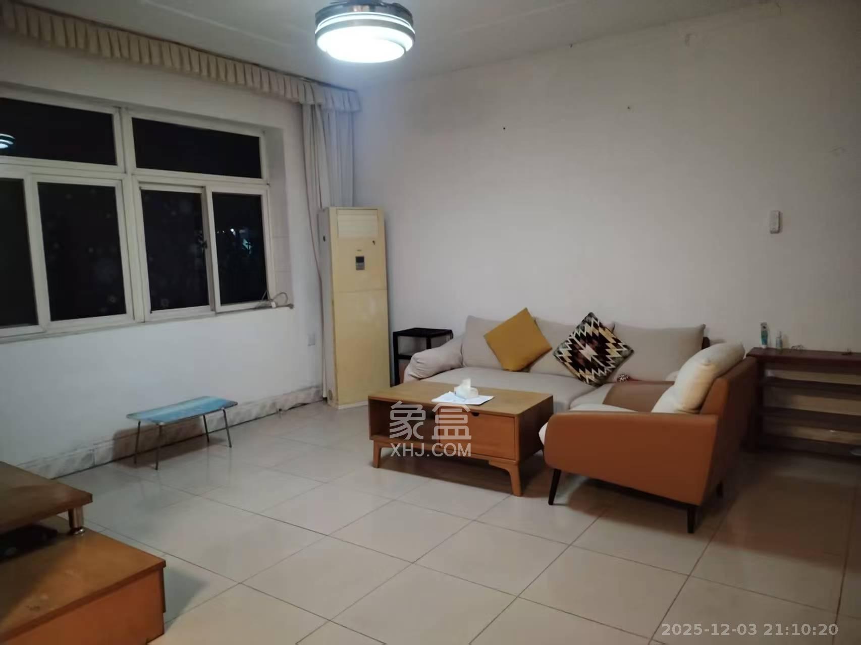 南园小区  2室2厅1卫    1500.0元/月室内图1