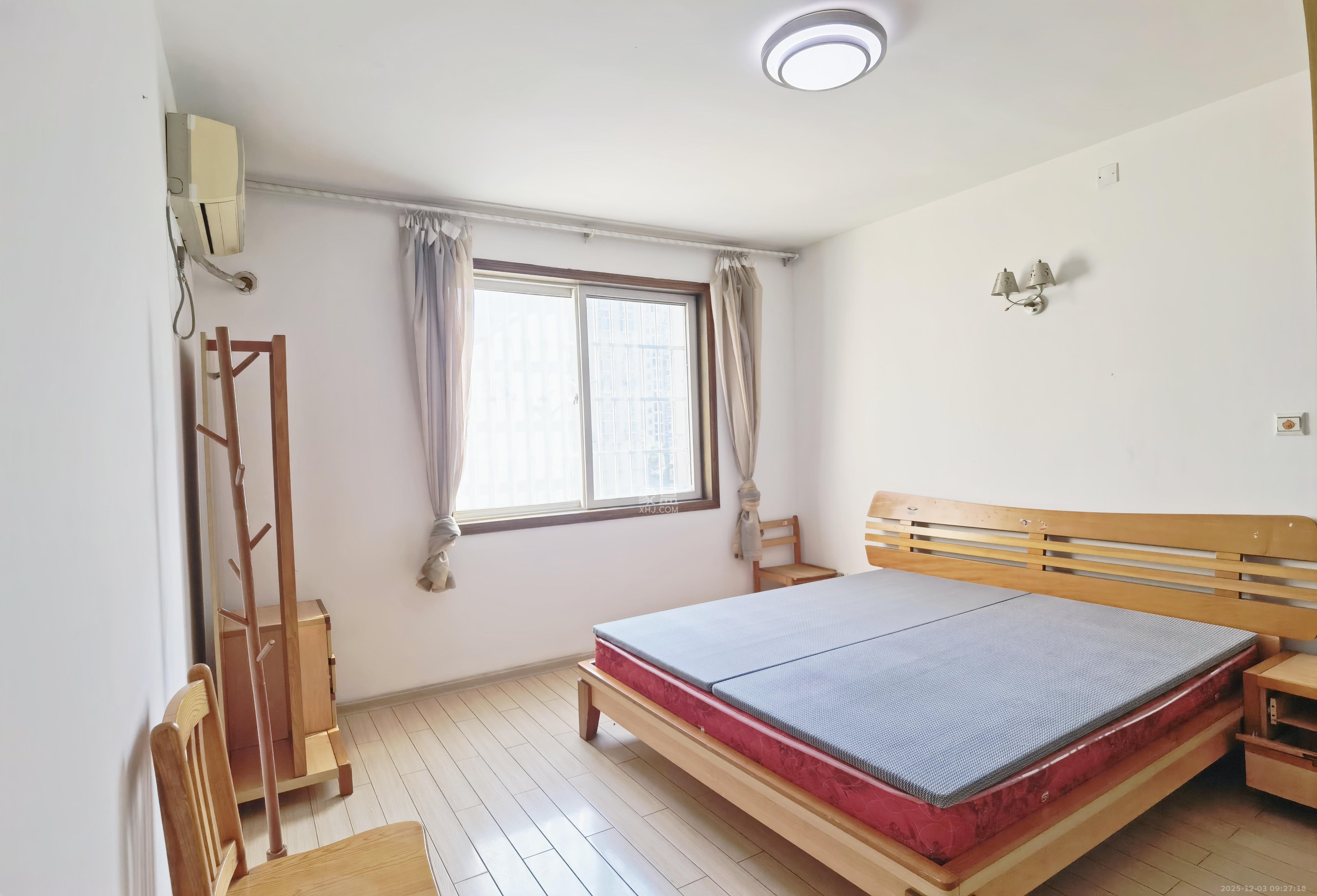 枫林美景  3室2厅2卫    1750.0元/月室内图