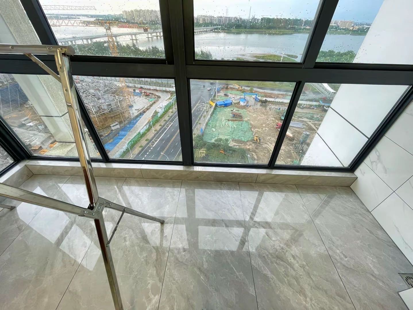 永昌雅居 1室0厅0卫 135.0万 永昌雅居 1室0厅0卫 135.0万客厅