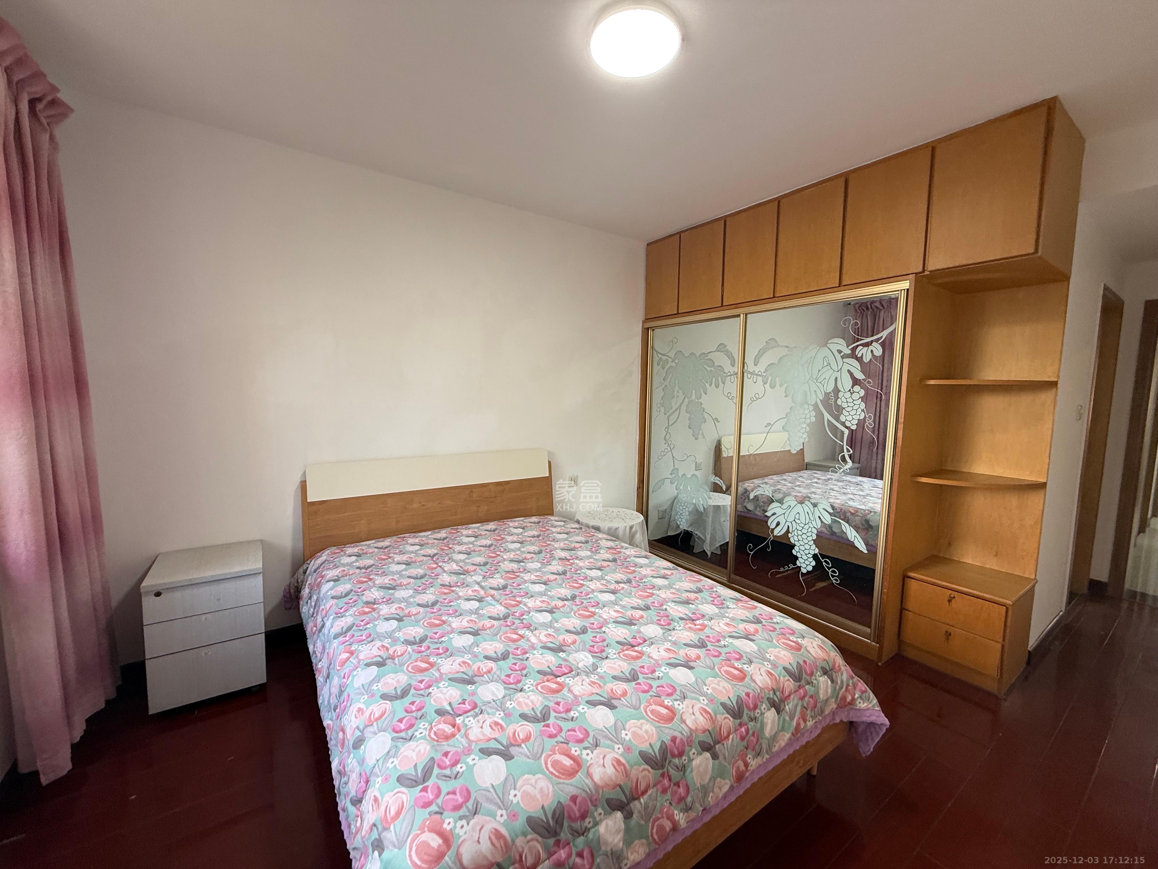 兴安苑  5室2厅2卫    2000.0元/月室内图