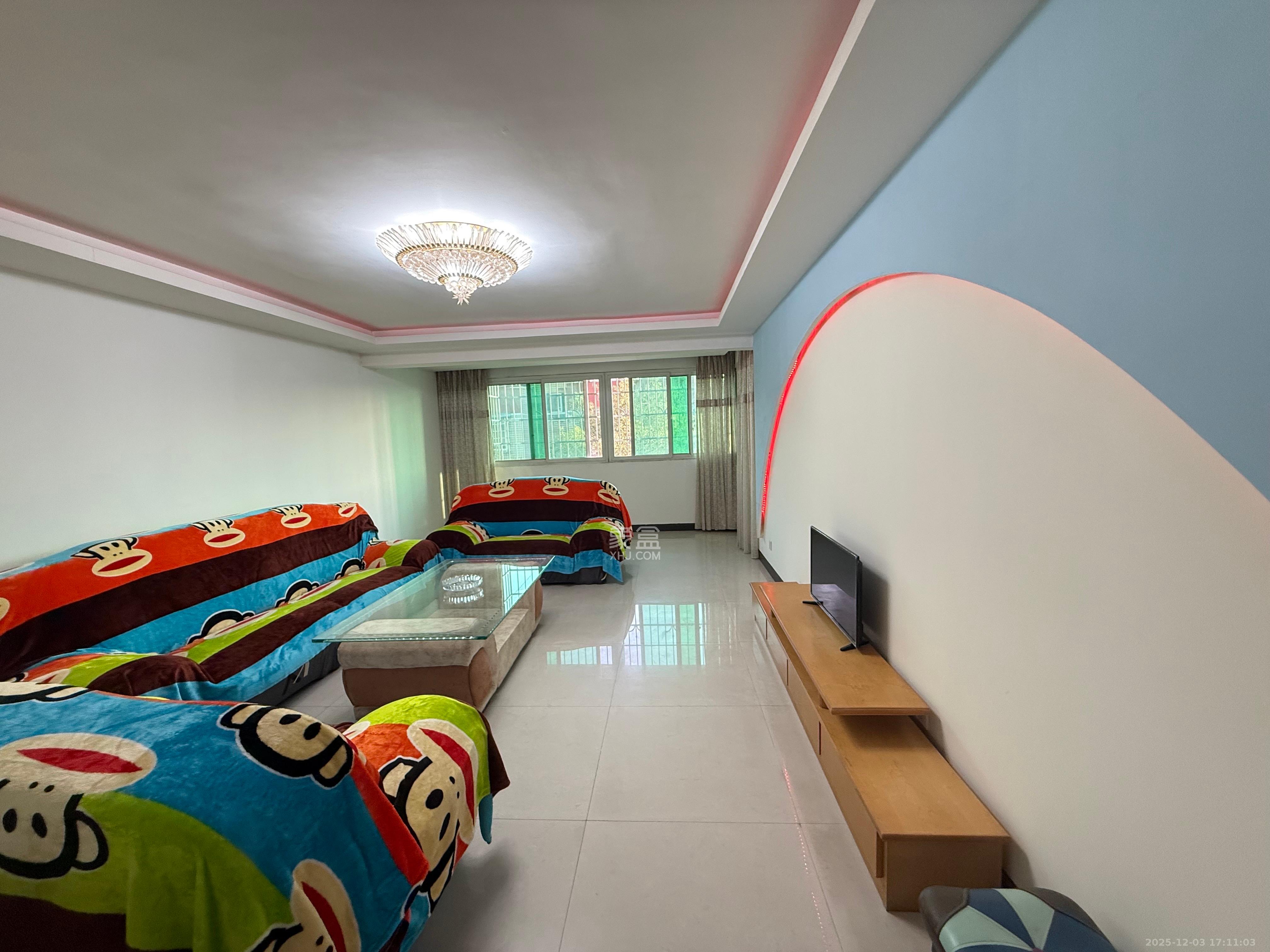 兴安苑 5室2厅2卫 2000.0元/月 兴安苑 5室2厅2卫 2000.0元/月室内图