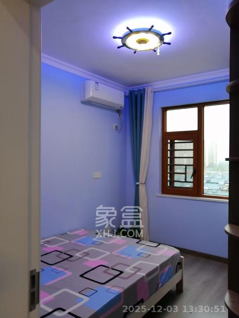 滨河嘉园  3室2厅2卫    2800.0元/月室内图