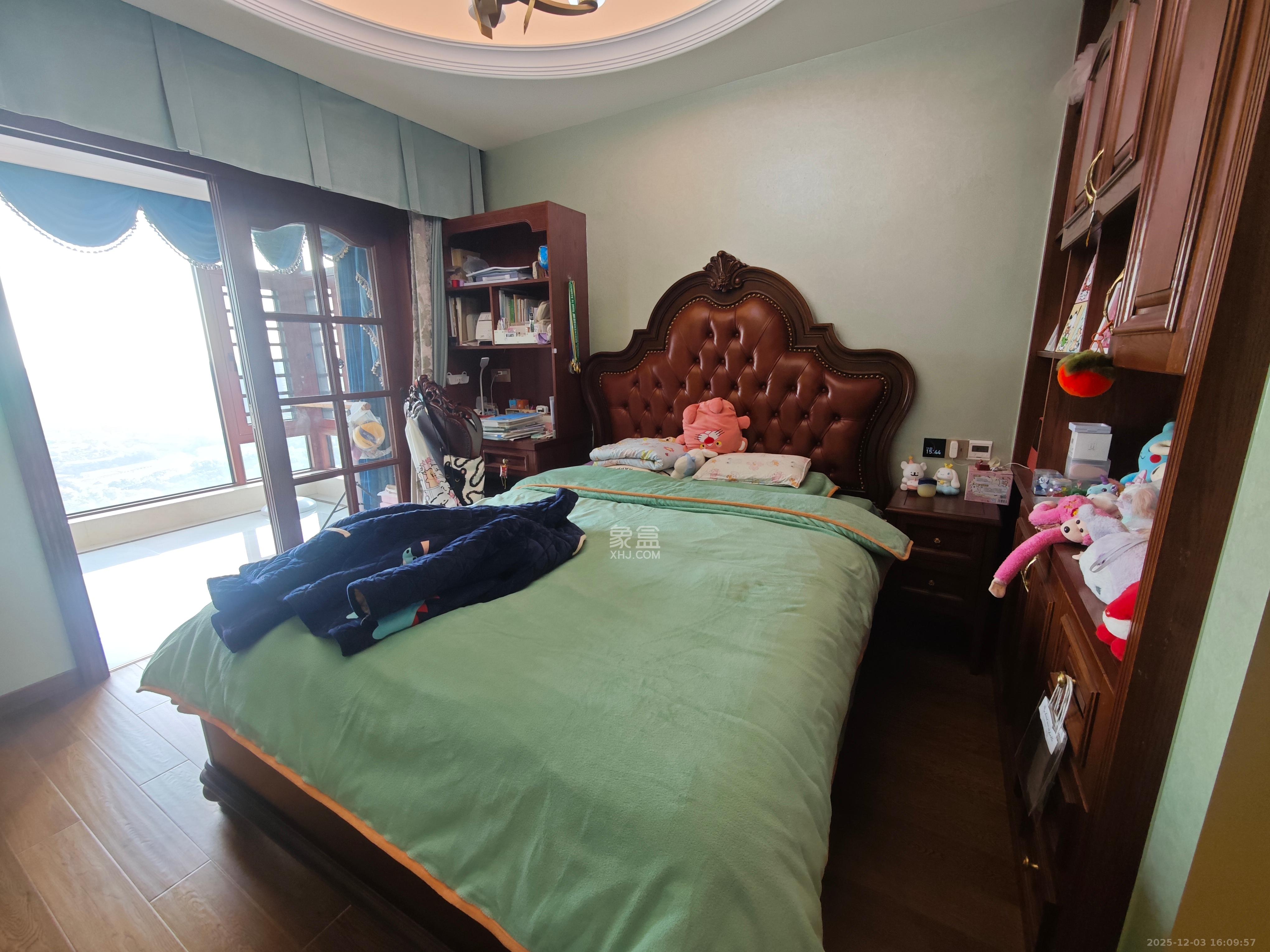 中建江山壹号  4室2厅2卫    15800.0元/月室内图