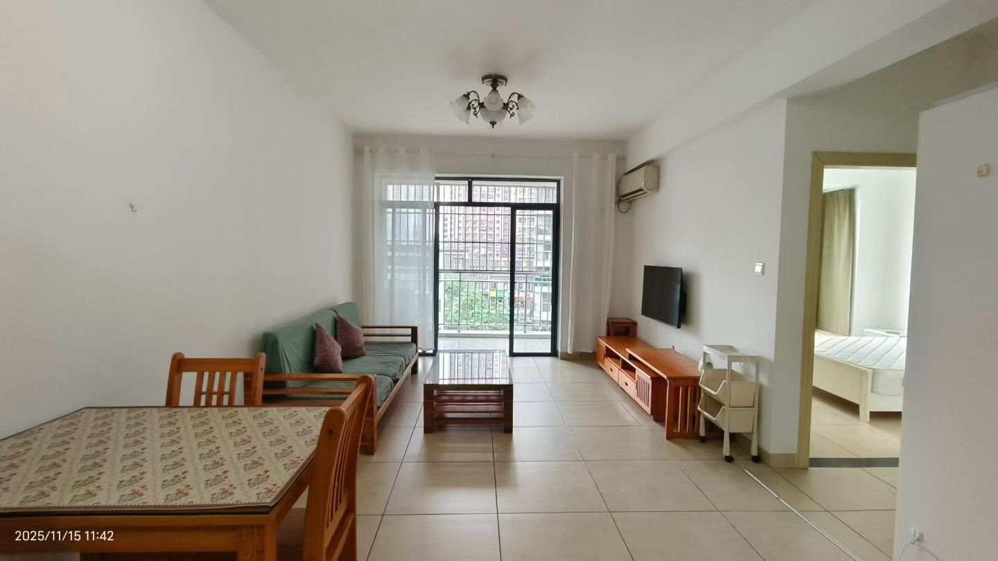 玉龙湾  1室1厅1卫    2000.0元/月户型图