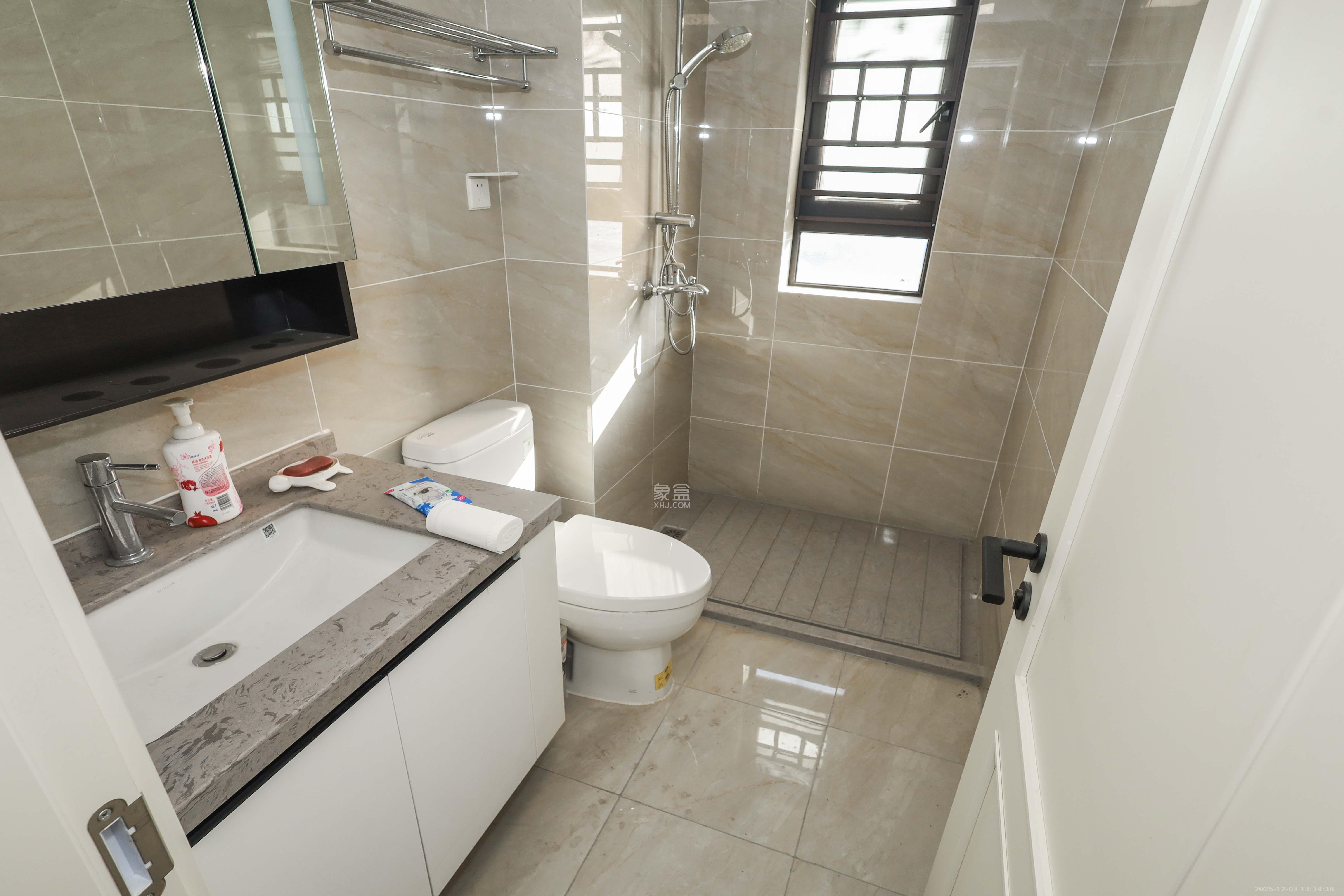 万科金色梦想B区  1室0厅0卫    108.0万卫生间