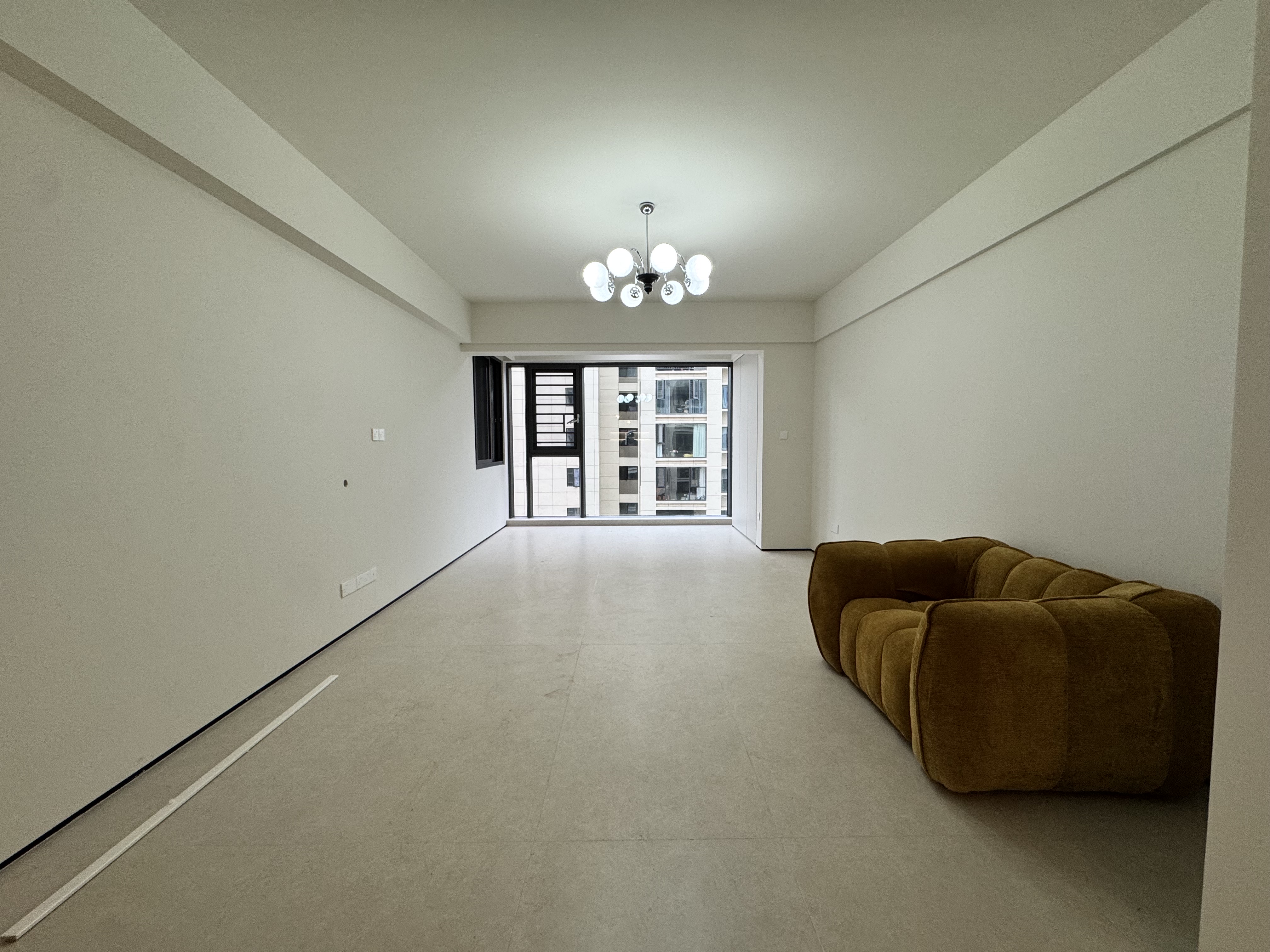 高盛国际 4室2厅2卫 2300.0元/月 高盛国际 4室2厅2卫 2300.0元/月室内图