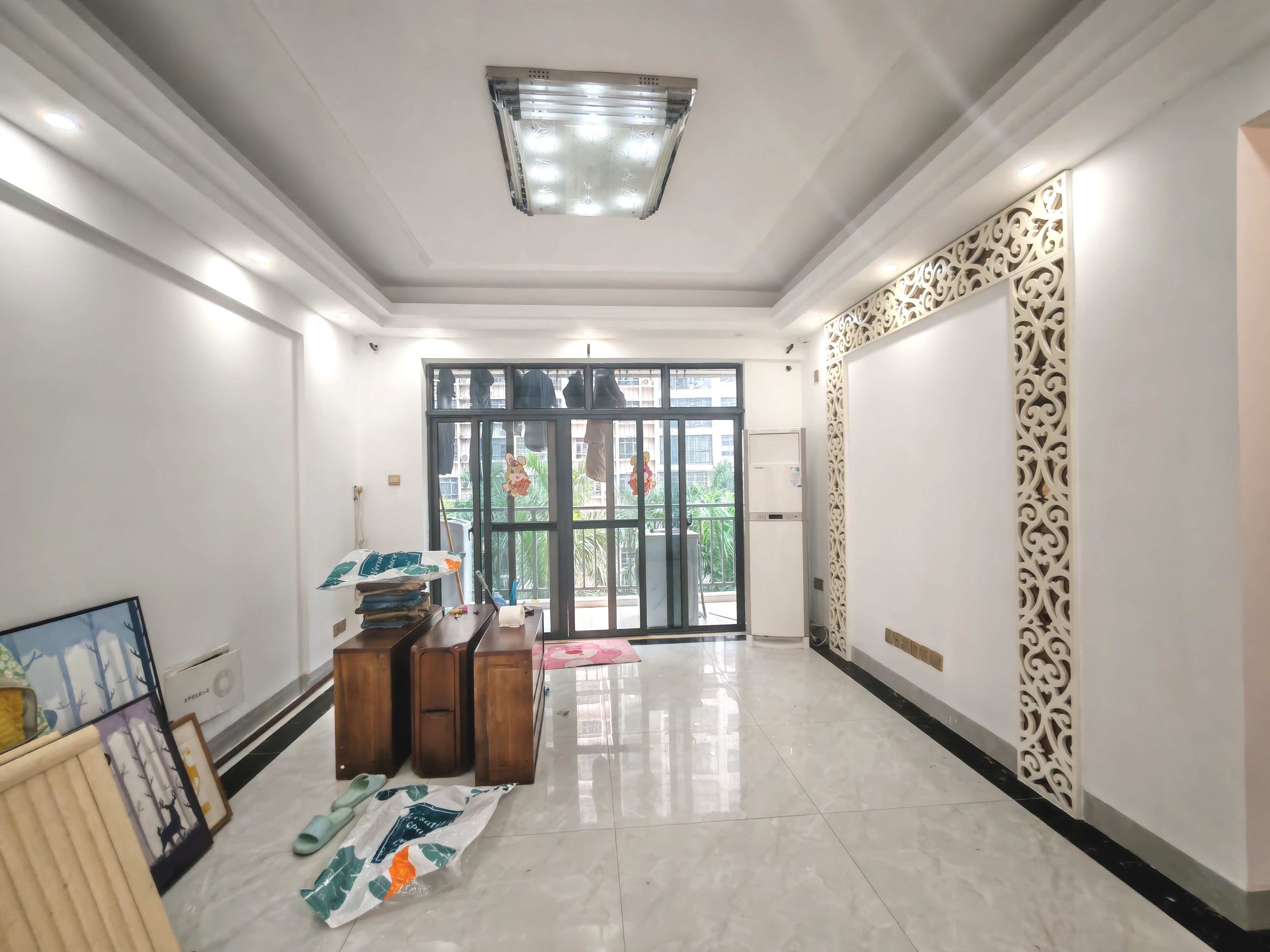 椰海雅苑  2室2厅1卫    2700.0元/月