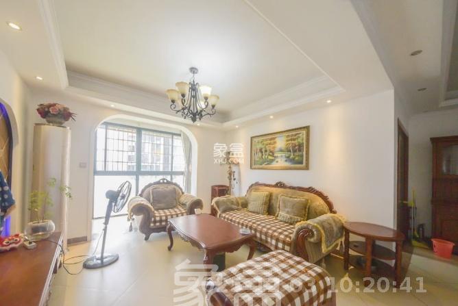 尊邸华庭 4室2厅2卫 3000.0元/月 尊邸华庭 4室2厅2卫 3000.0元/月室内图