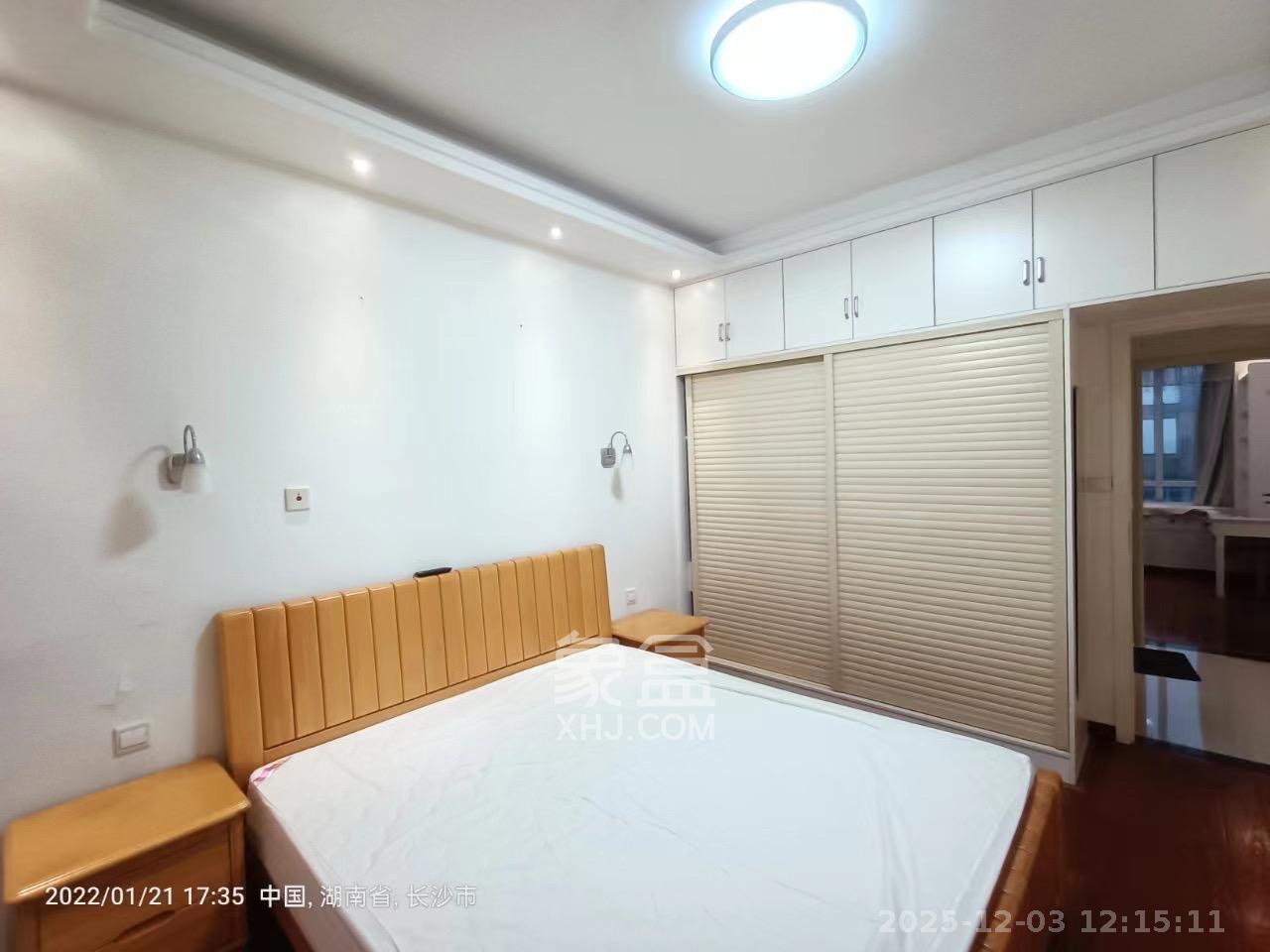 泊爱蓝湾  2室1厅1卫    2800.0元/月室内图