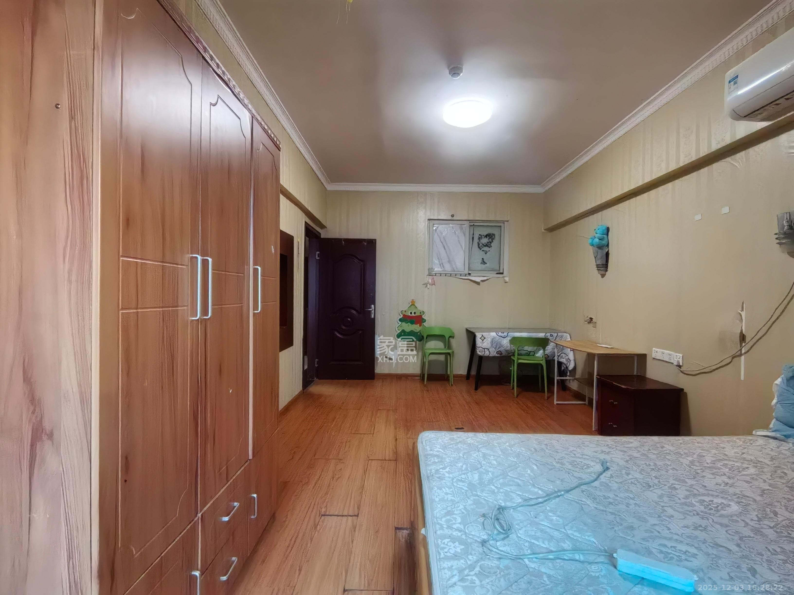 名富公寓  3室1厅1卫    2000.0元/月室内图